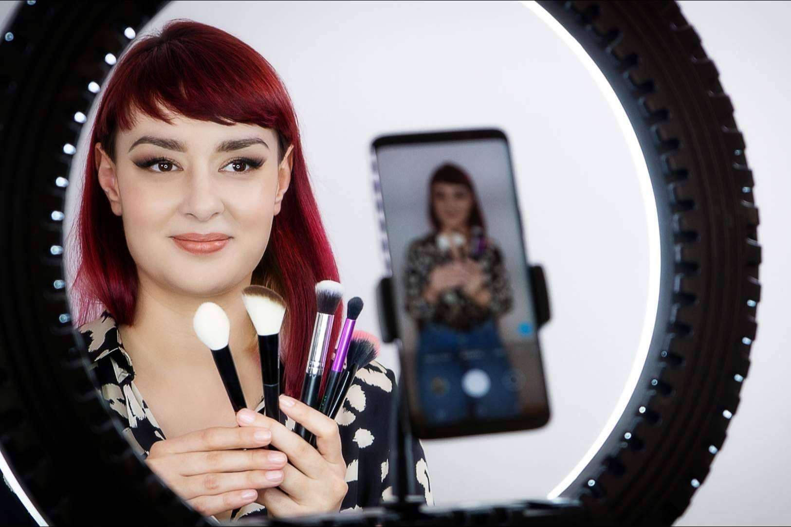 Viral y Medio muestra las últimas tendencias en belleza