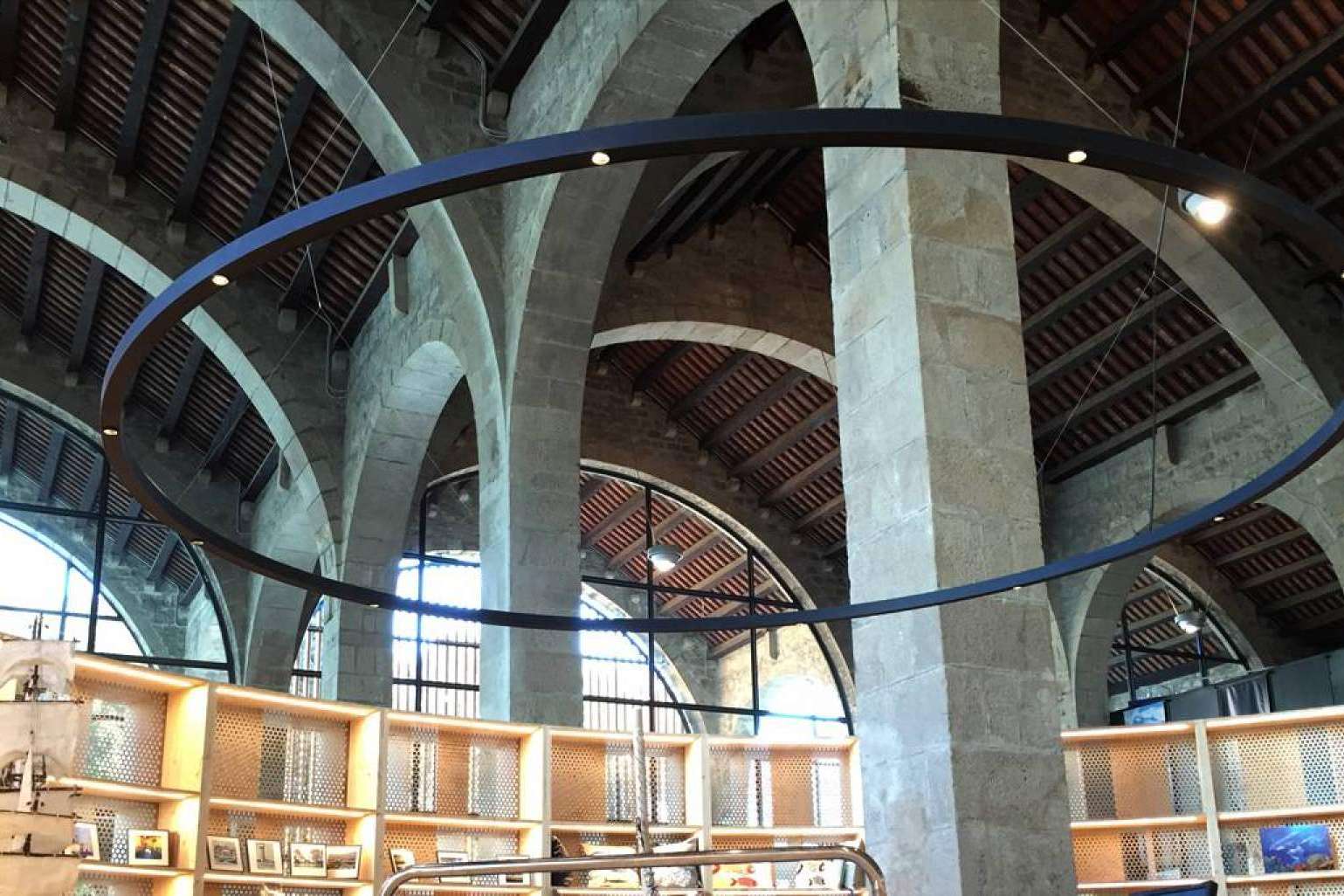 La empresa Insolit ilumina el Museo Marítimo de Barcelona