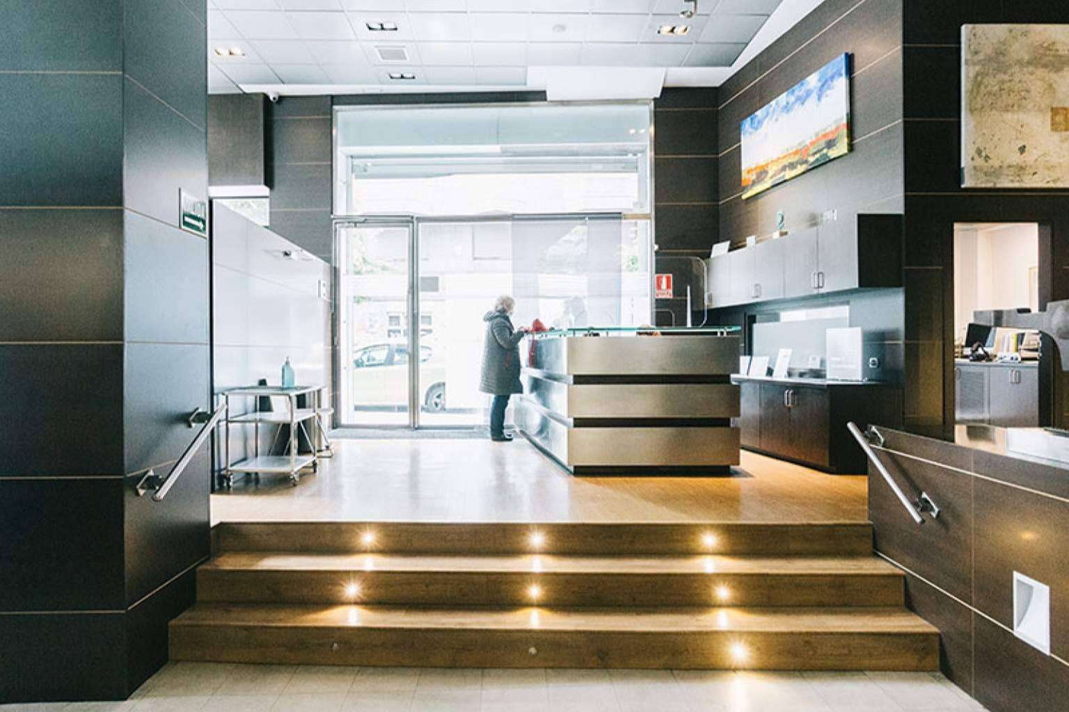 Salud y estética dental en la Clínica Sanzmar en Madrid