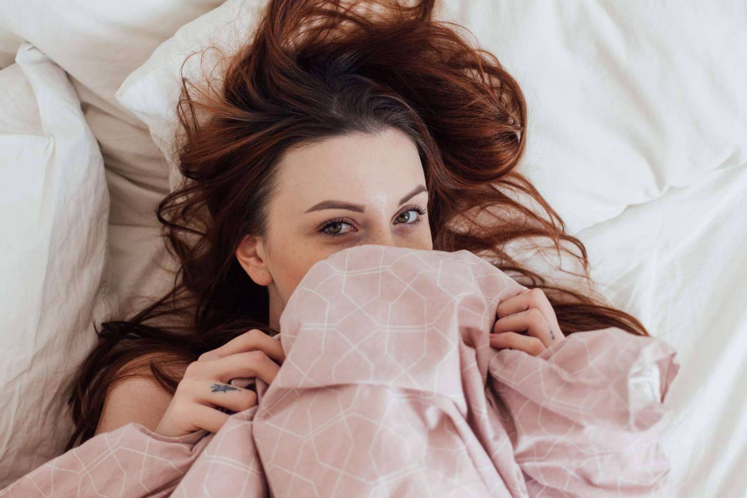 Las opciones de sábanas de invierno para decorar el dormitorio, con EstiloHogar
