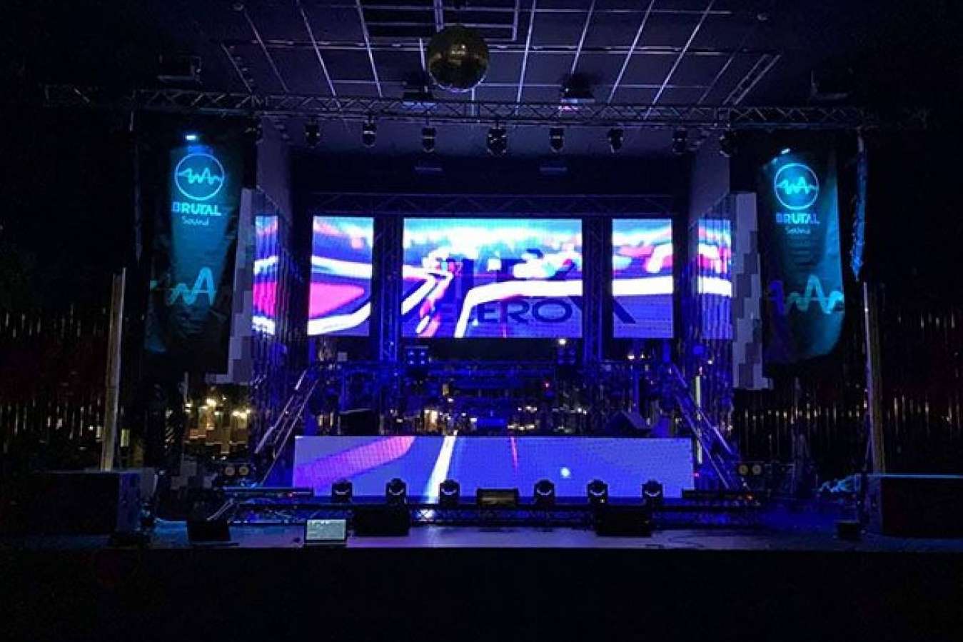 Brutal Show alquila pantallas LED