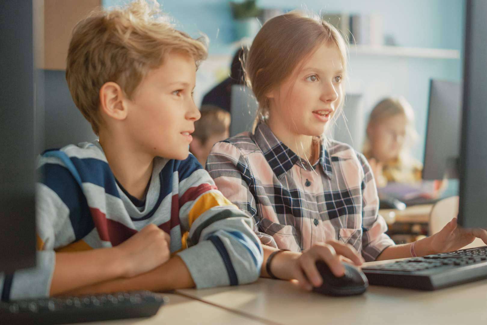 Code2brain, las ventajas de preparar a los hijos para el futuro digital con cursos de programación para niños