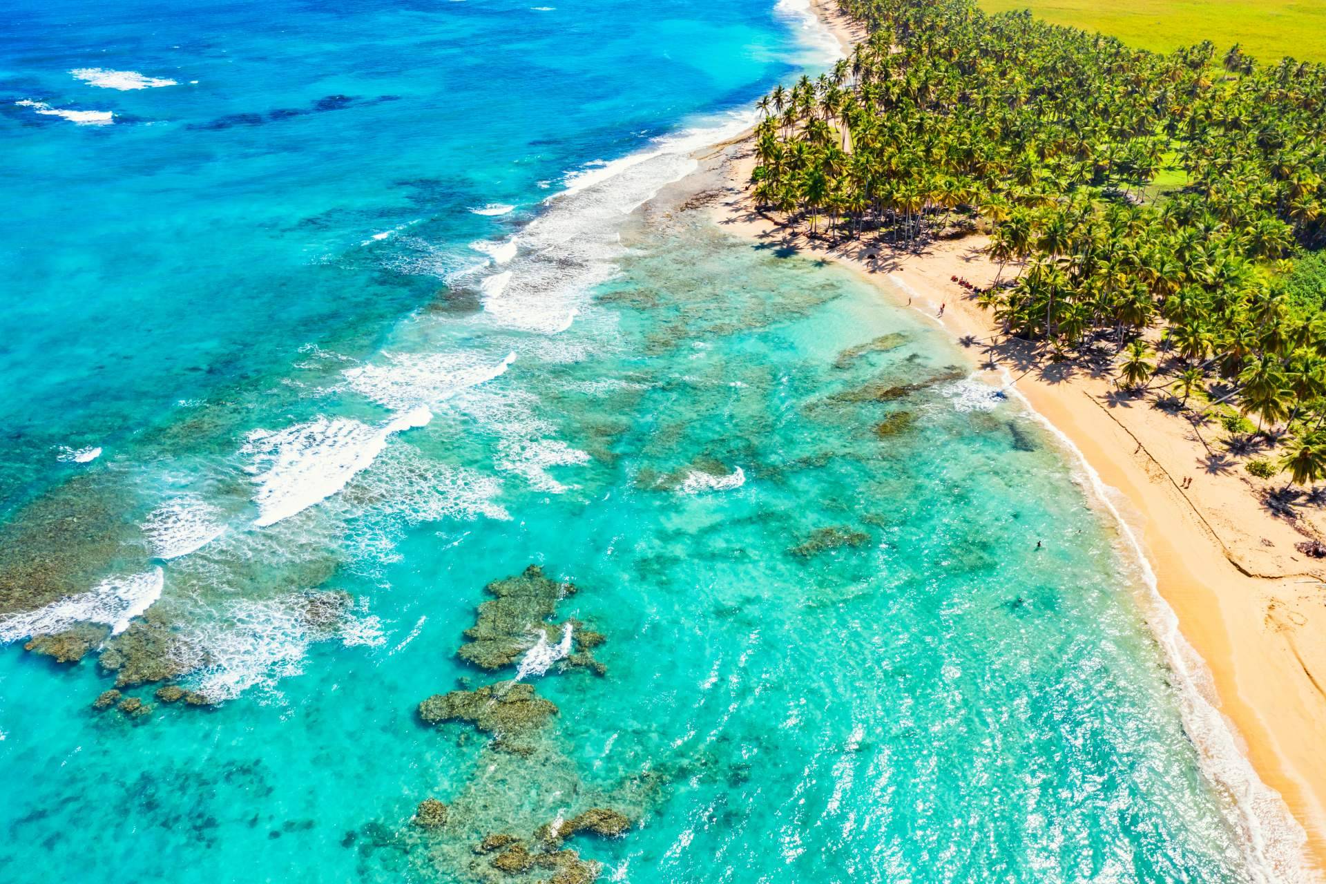 Realizarse una cirugía estética y disfrutar de su plena recuperación en el Caribe con los expertos de Clínica Tarrazo