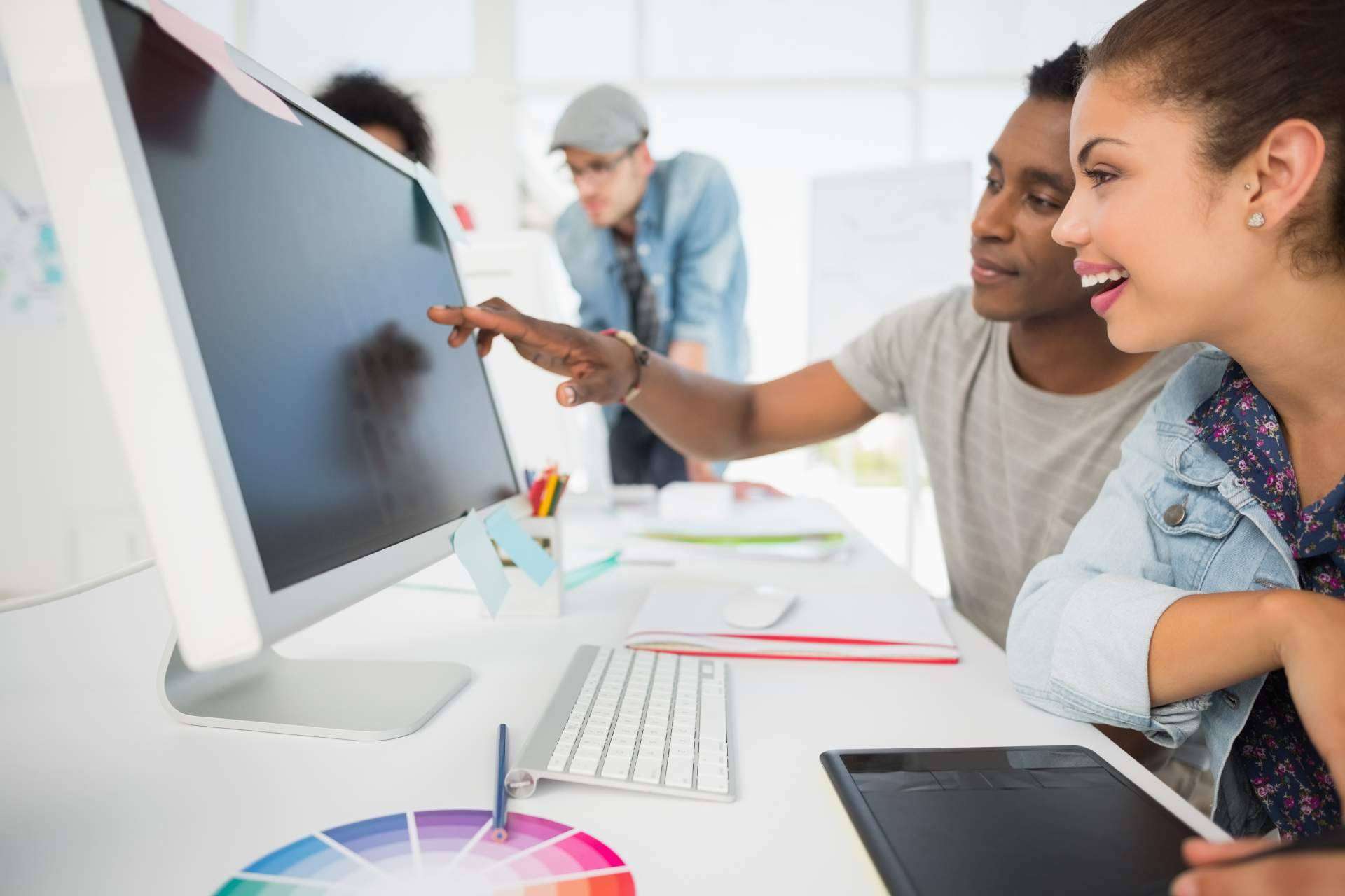 El Gobierno lanza una iniciativa para digitalizar negocios llamada Kit Digital