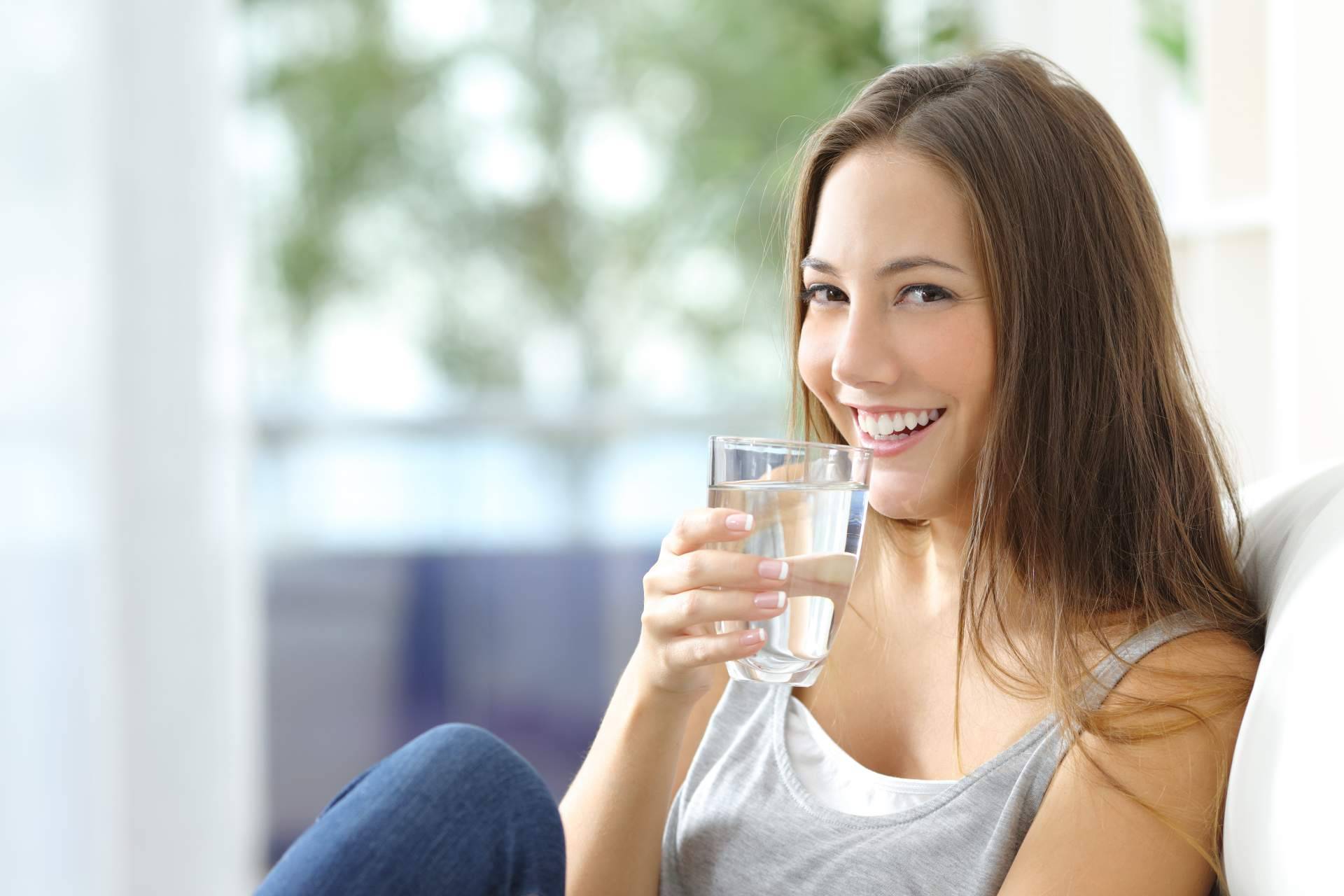 Atrium Salud presenta el agua osmotizada y los beneficios de beber agua de calidad