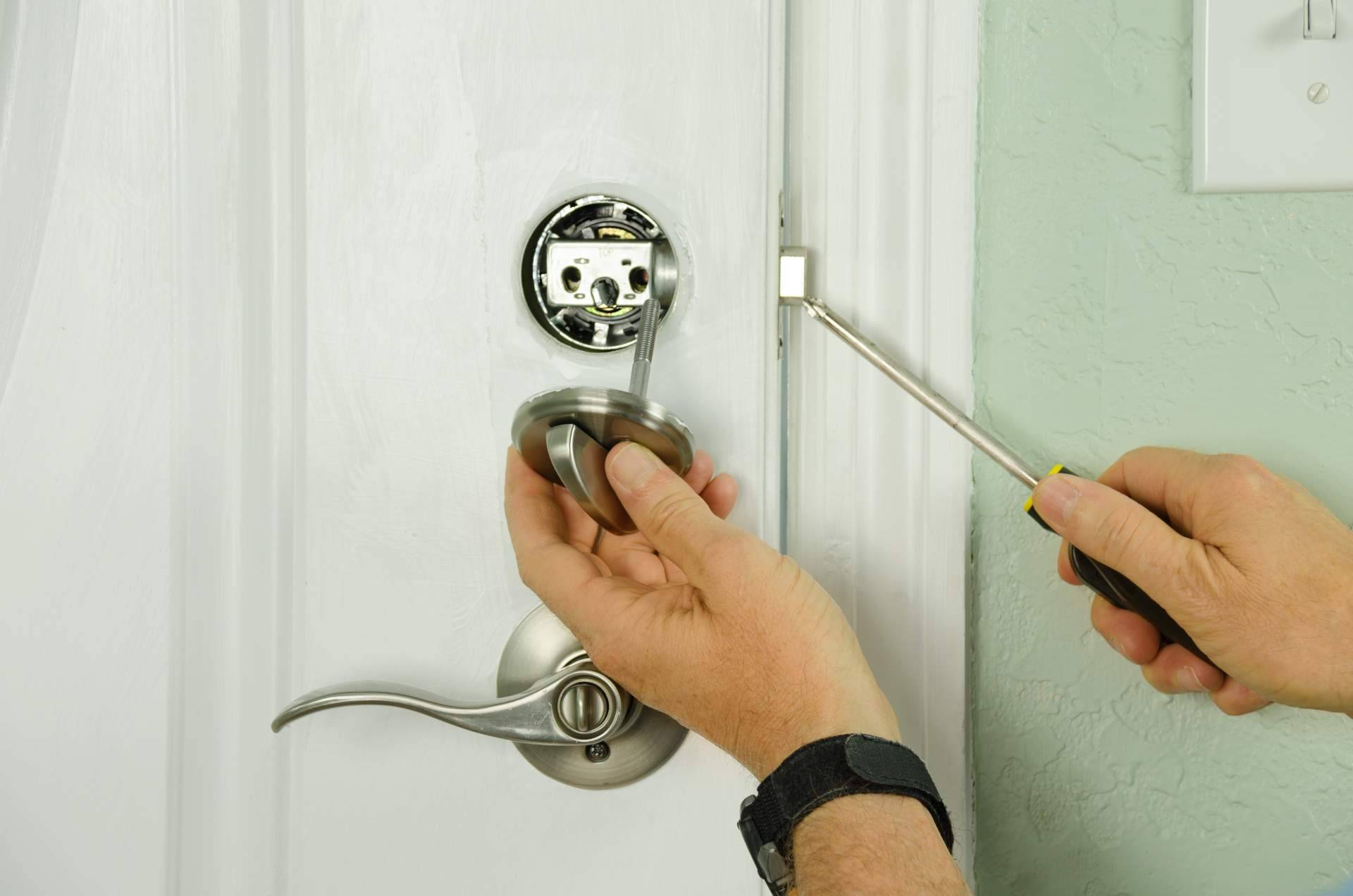 La puerta de la vivienda cuenta con una mayor seguridad gracias a MadridCerrajeria.es