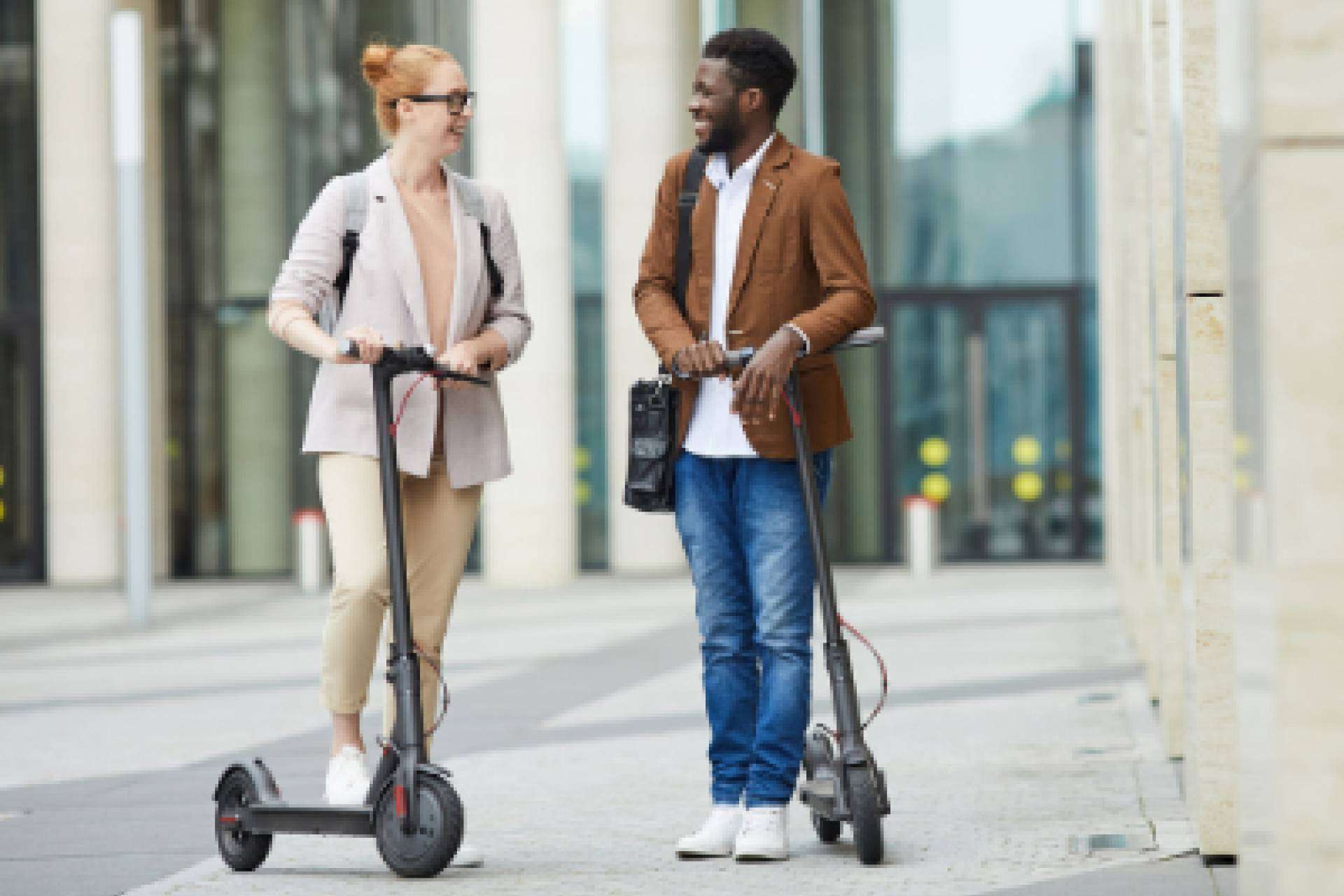 HTO Urban Movility vende patinetes eléctricos para adultos