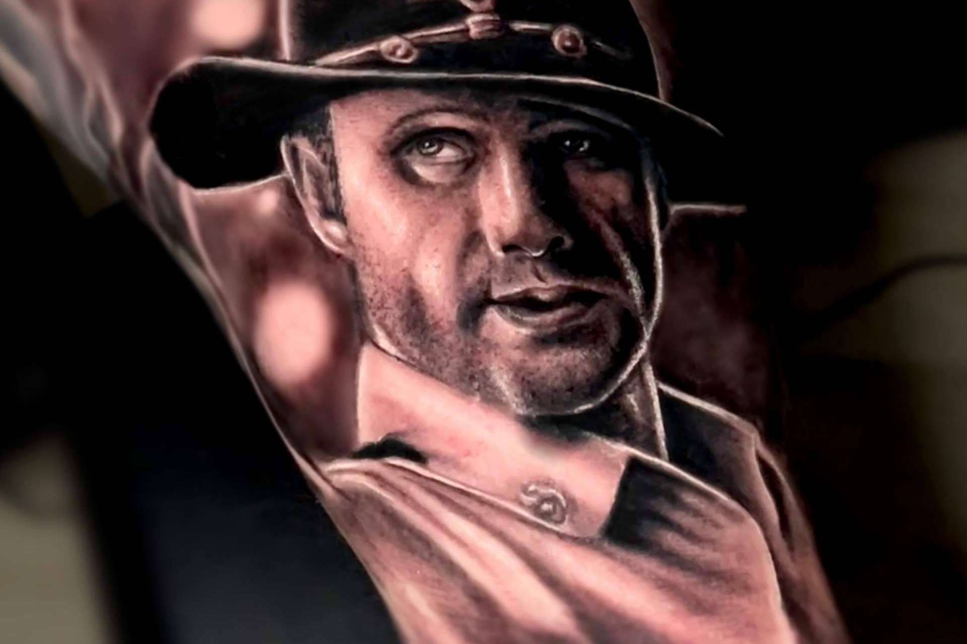 Carlos Losie, tatuador y propietario de Losie Tattoo Art