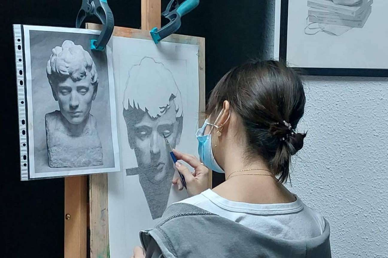 Convertirse en un experto en arte clásico con Estudio Ilógico, una academia de pintura y dibujo