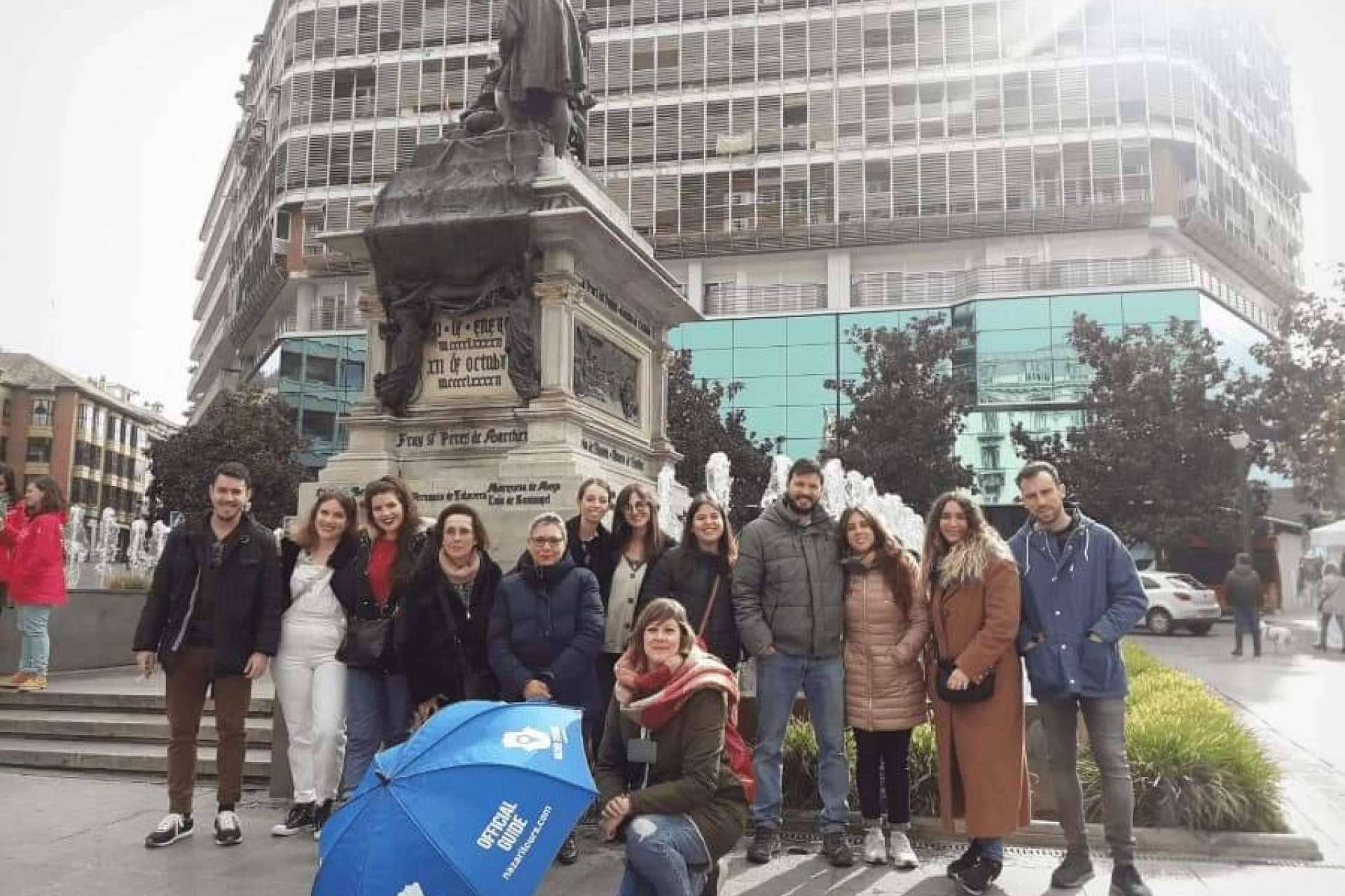 Visitar la ciudad con el free tour de Nazarí Tours Granada