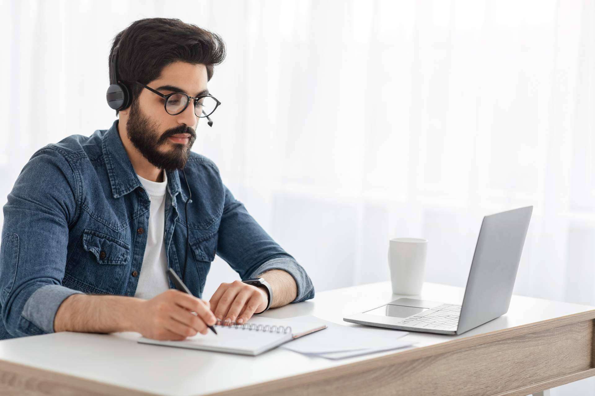 ¿Cómo elegir academia para aprender árabe online? Academia Árabe