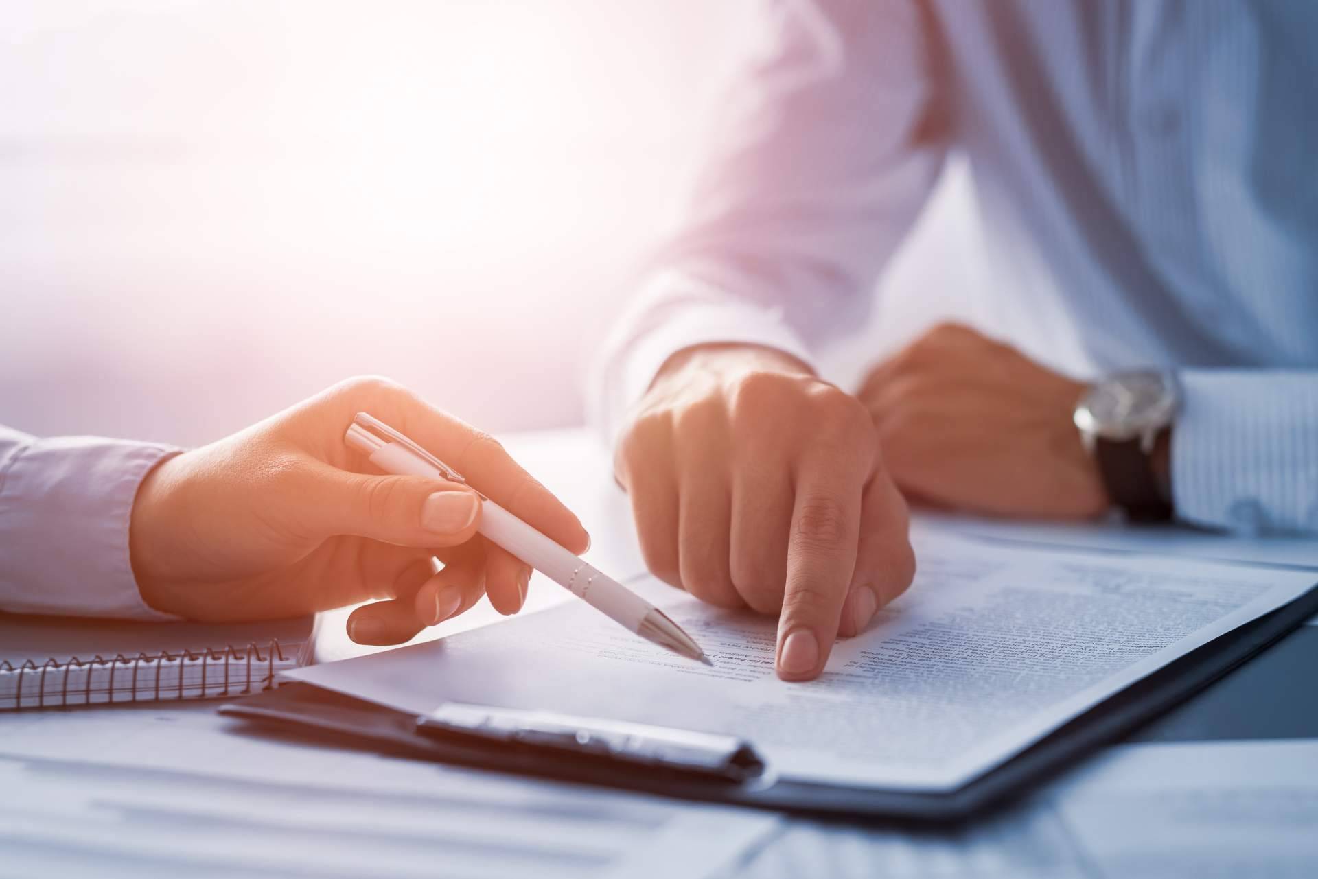 Contrato de trabajo, los factores clave a tener en cuenta antes, durante y después de firmarlo