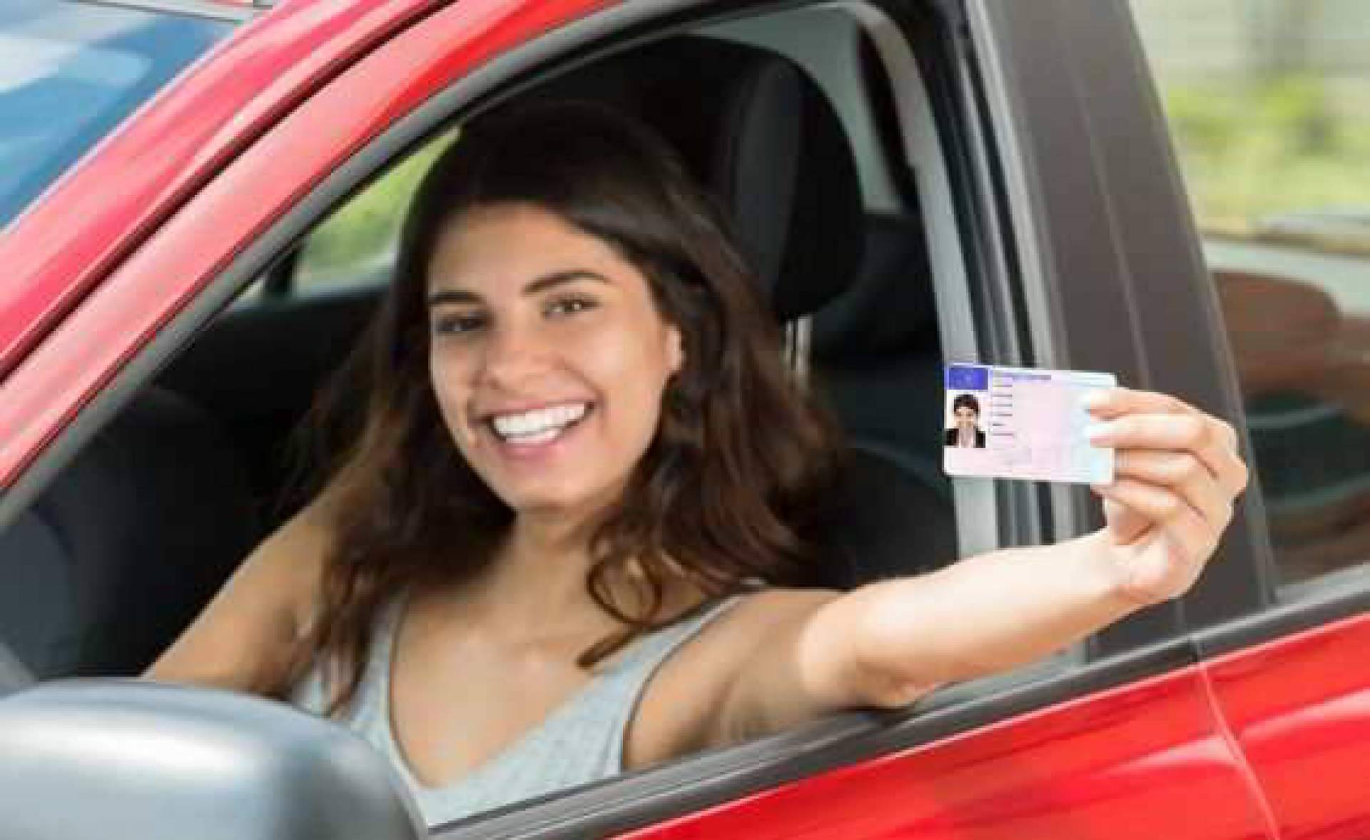 ¿Renovar el carnet de conducir sin necesidad de ir a tráfico es posible?