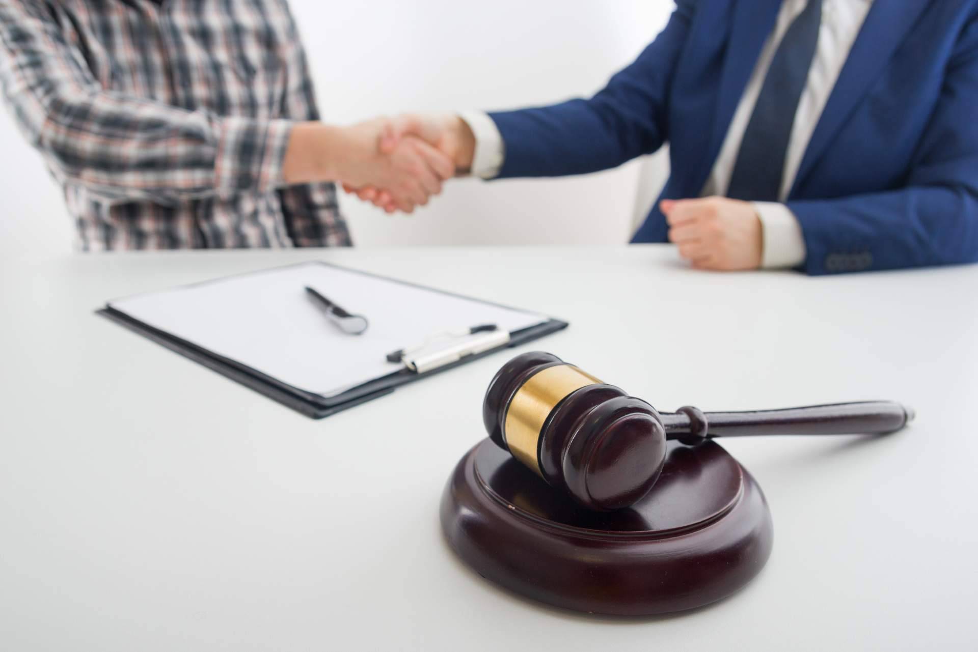 Conseguir una reducción de jornada laboral por motivos familiares, por Ancla Abogados
