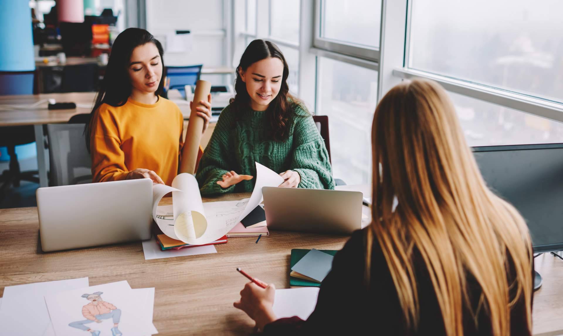 Los descuentos en tutorías de la academia de TFG, Ayuda Universitaria