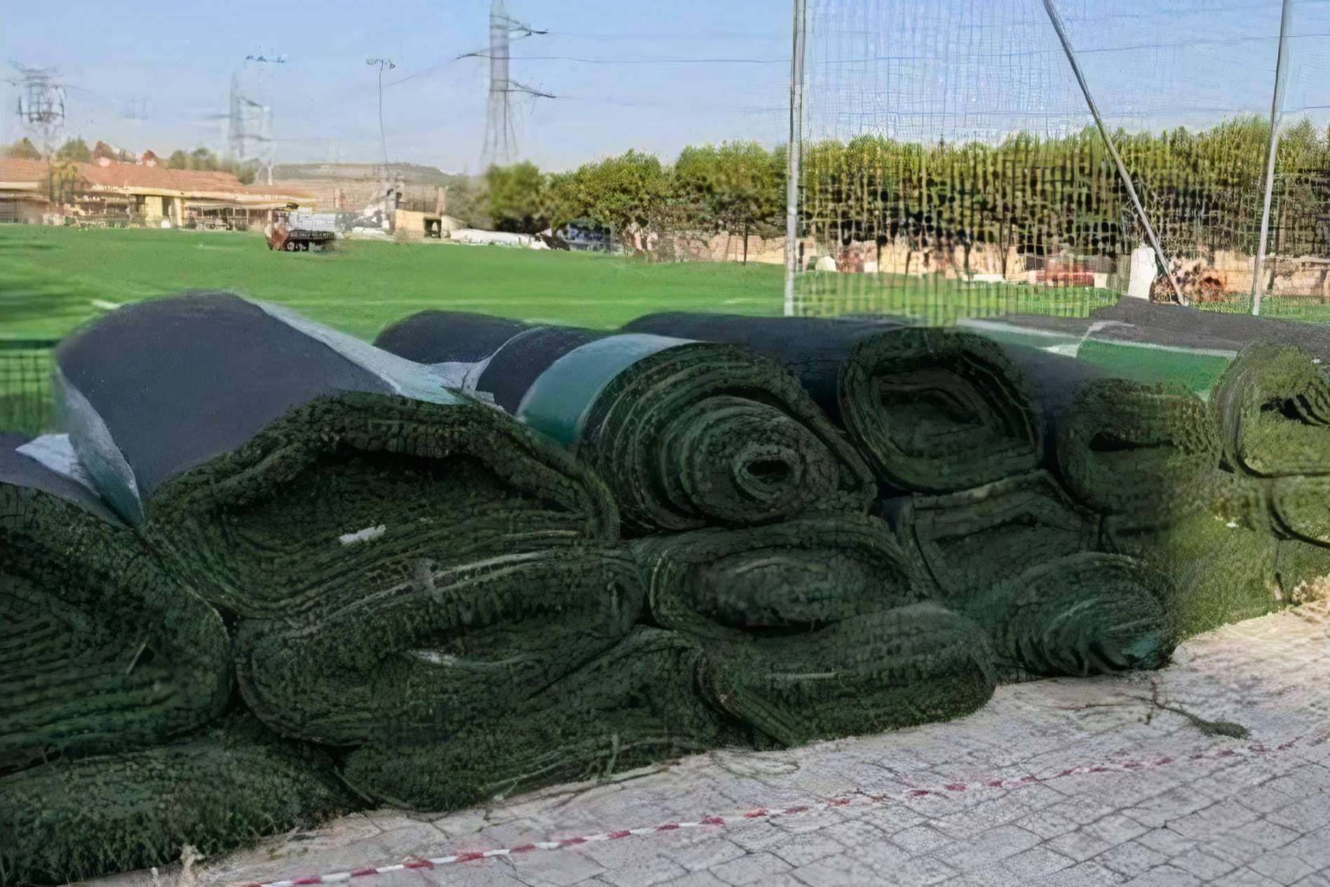 Venta de césped artificial reciclado procedente de campos de fútbol con CESREFUT