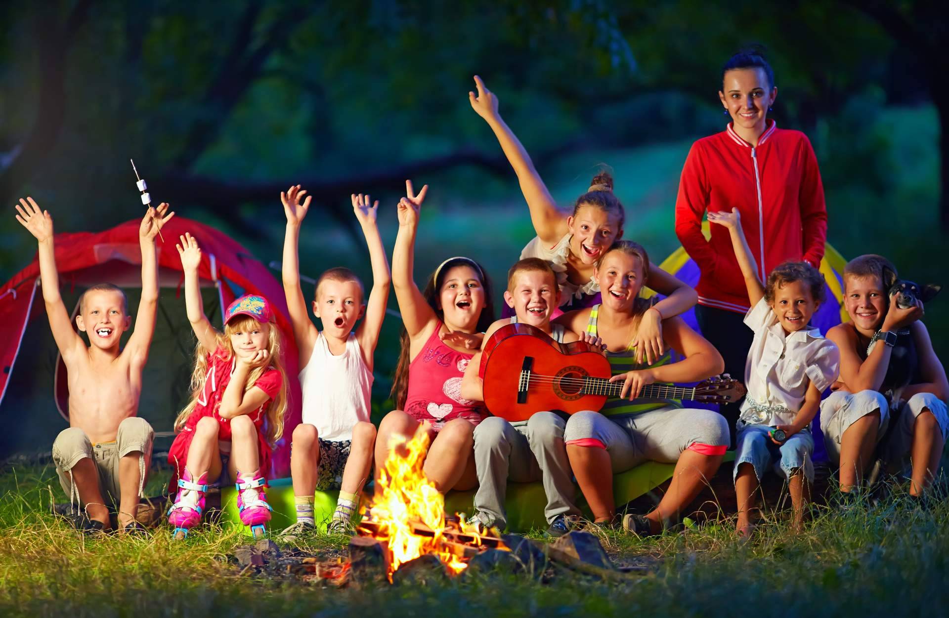 Beneficios de que los niños acudan a un campamento de verano, por Campamentos Infantiles