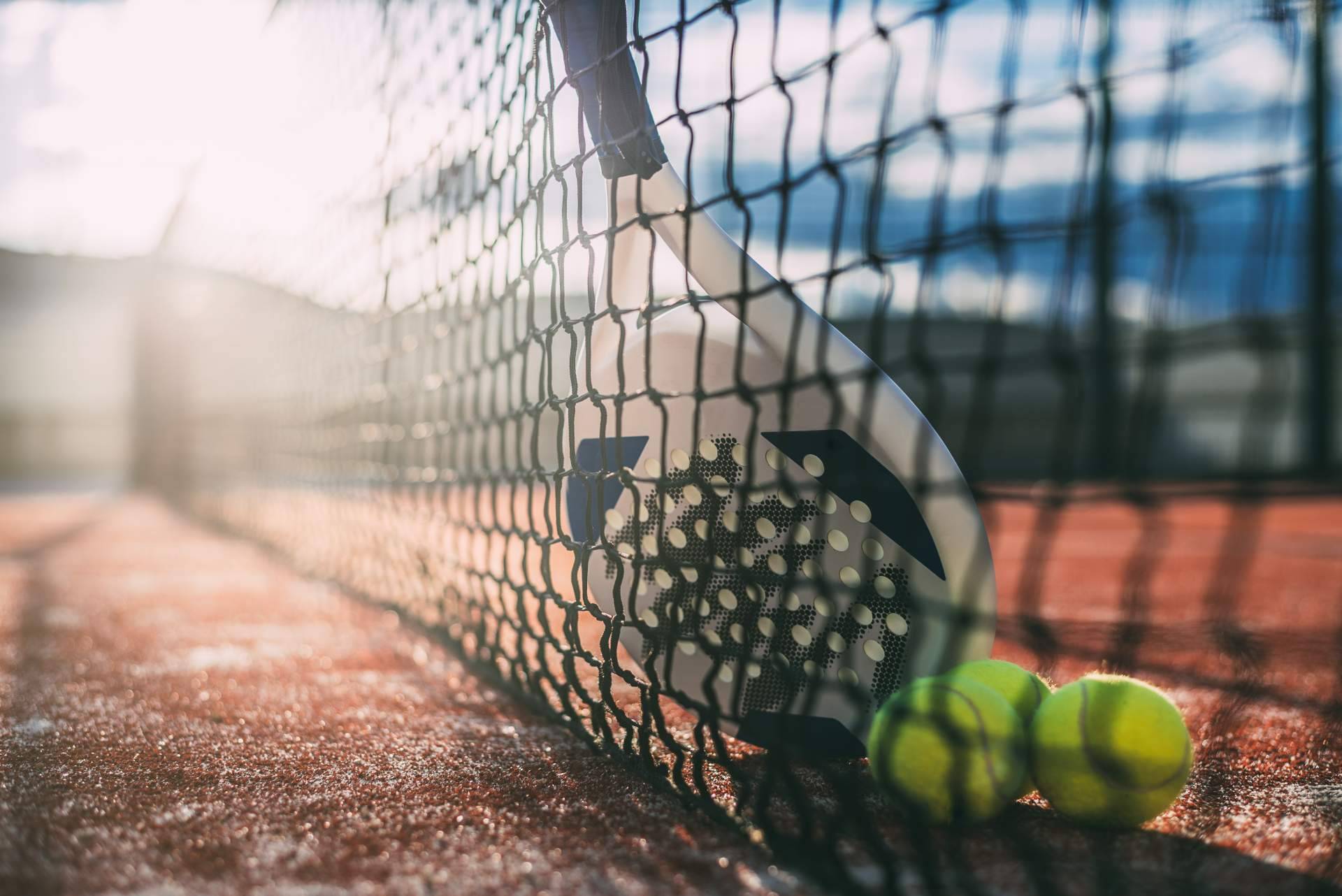El deporte de moda del momento, StopWay ofrece todo lo necesario para la práctica del pádel