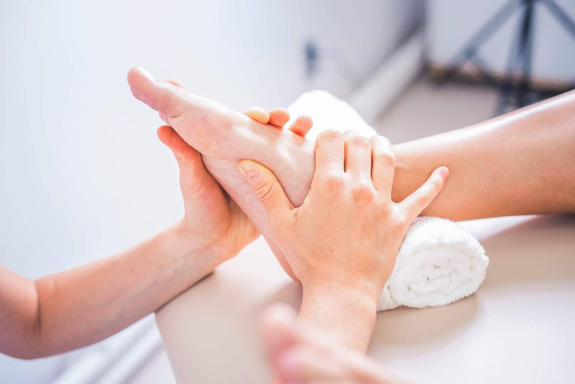 ¿Cómo ayuda la fisioterapia a mejorar los síntomas de las patologías del sistema vascular periférico?