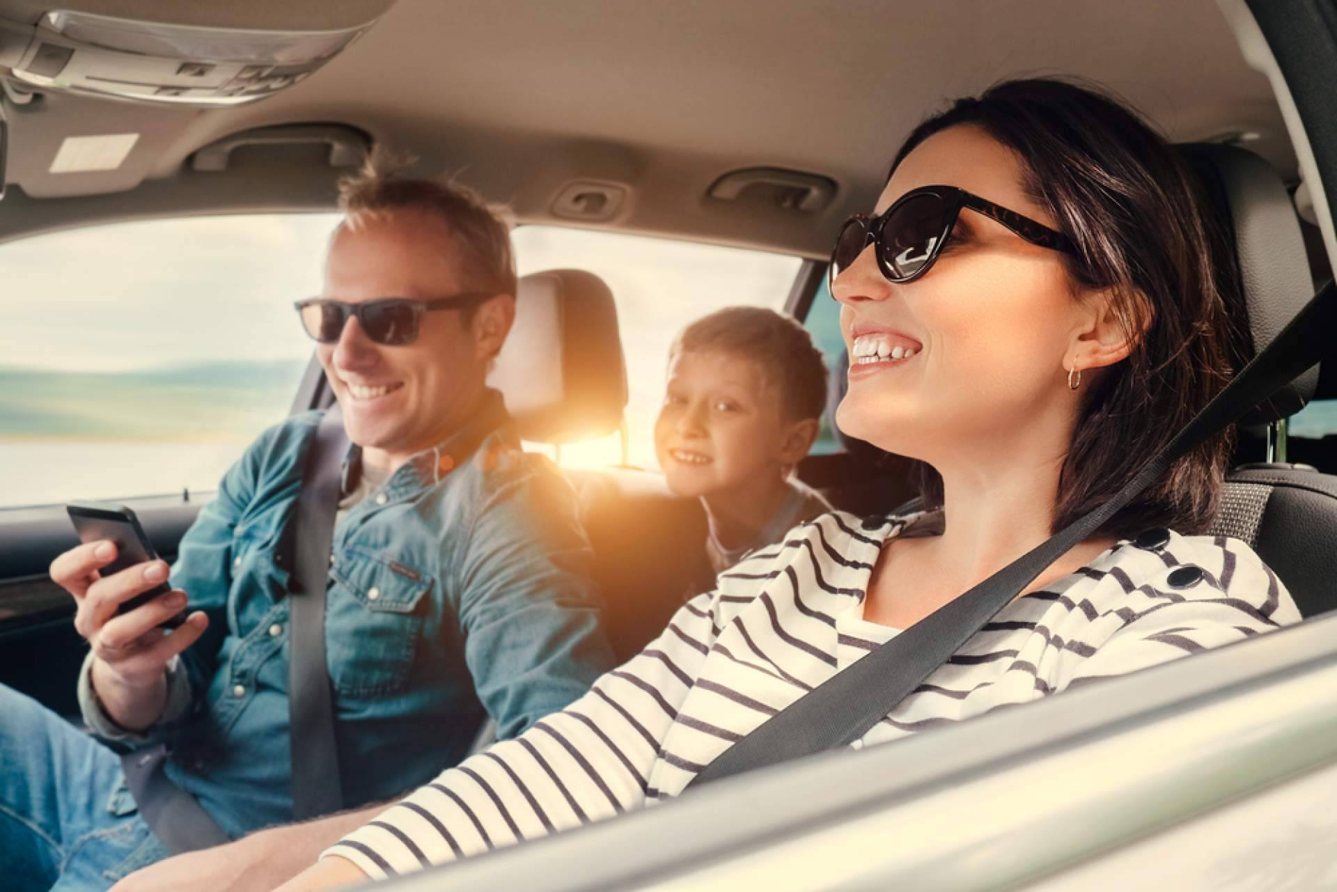 ¿Qué hay que saber antes de comprar un coche de segunda mano?, según los expertos de Radikal Cars