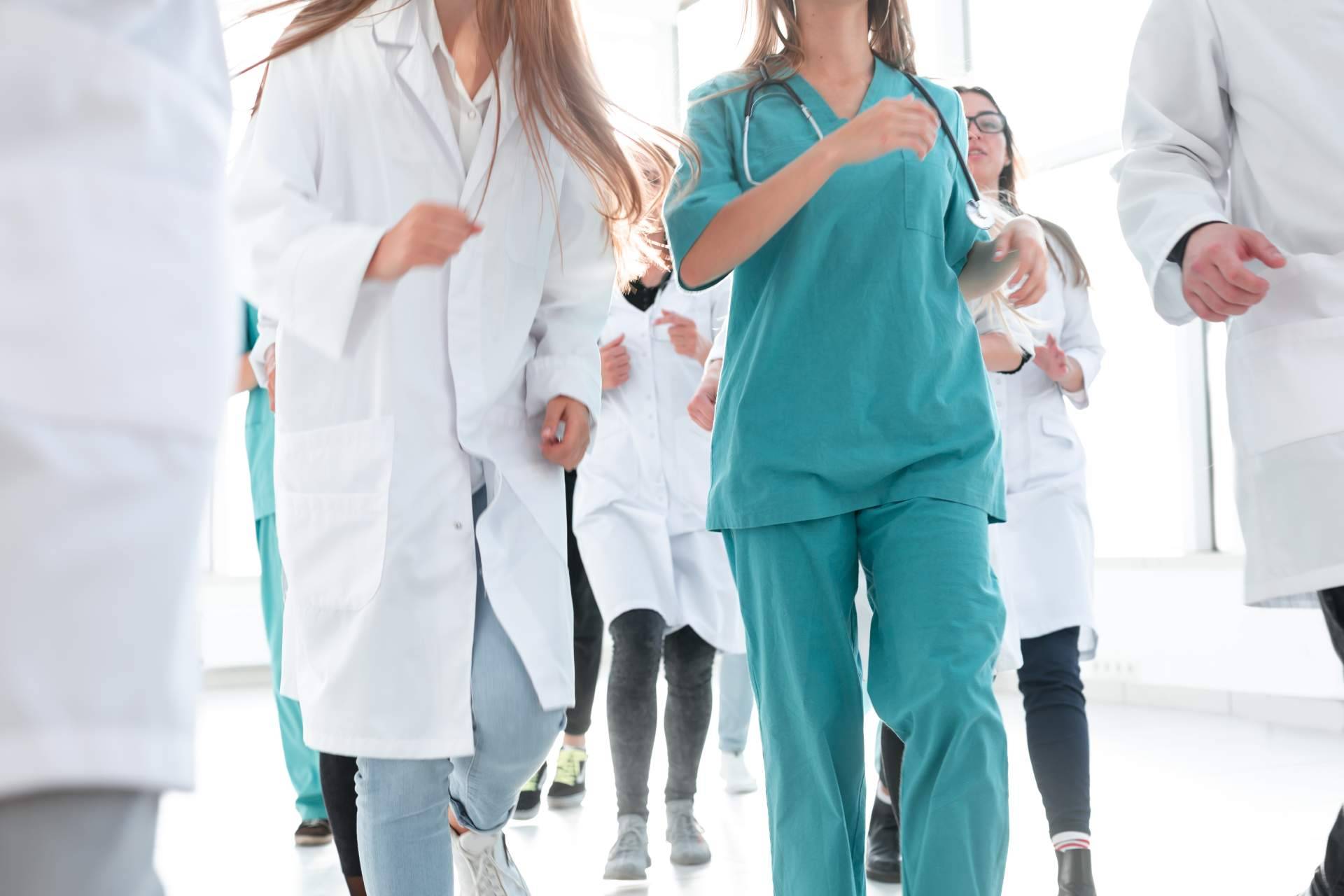 Variedad de cursos certificados para oposiciones en SOCIDECO