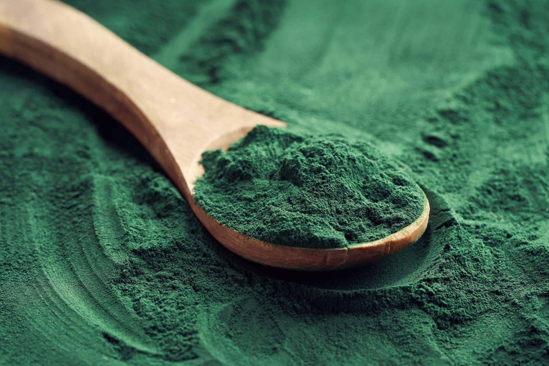¿Cuáles son las propiedades y beneficios de la espirulina en polvo?, por Mediterranean Superfoods