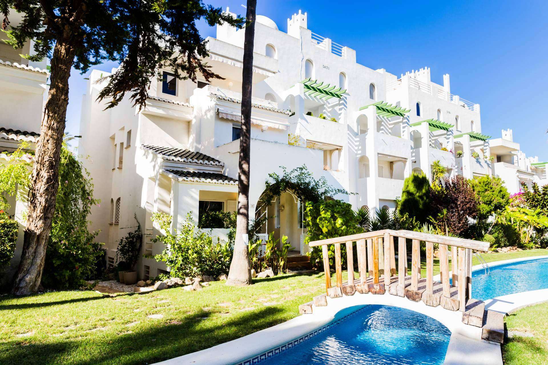 Casas de diferentes estilos para pasar unas vacaciones en Tenerife y Lanzarote, con Rock Rentals