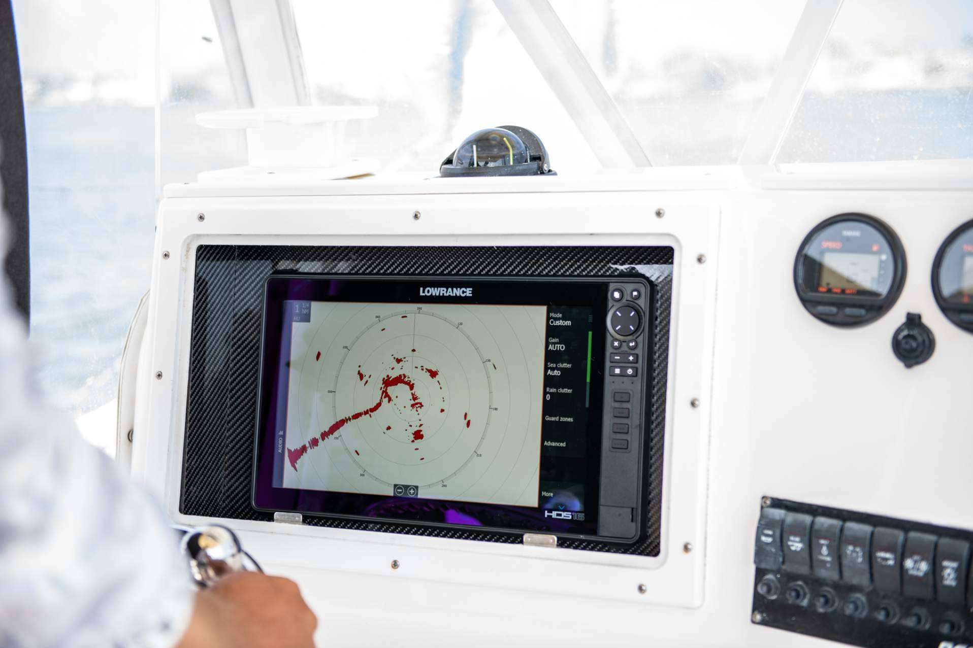 Radares para barcos con el servicio de Equiposnauticos.com