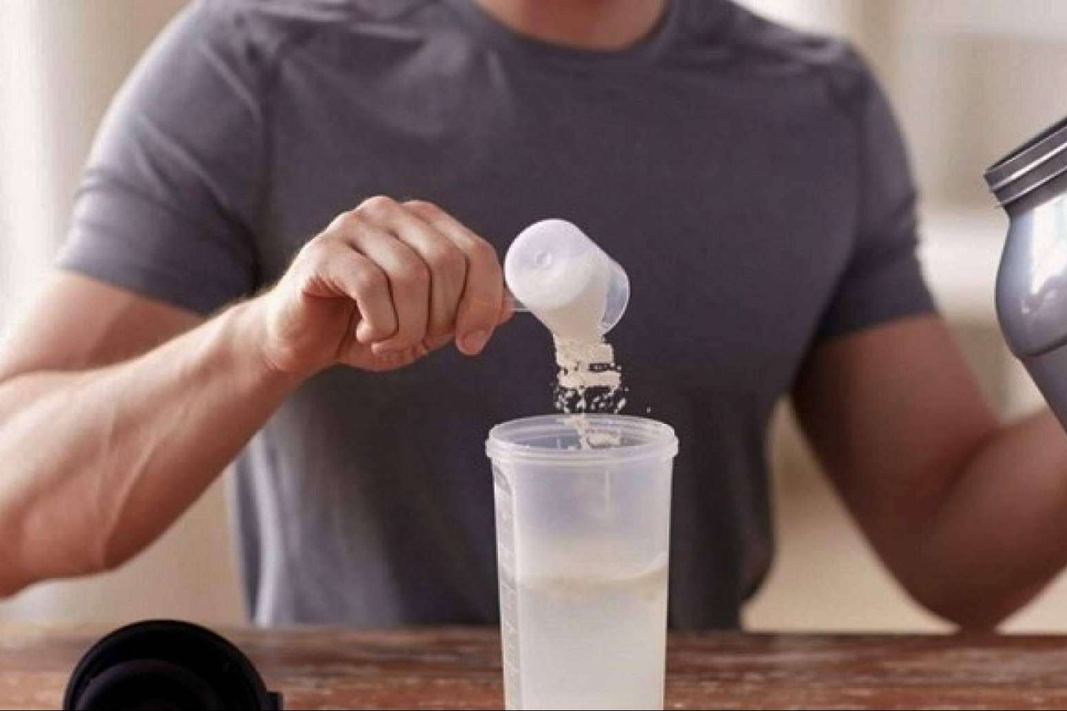 Mejorar el rendimiento físico con Energy Storm Pre Entreno, el suplemento de Beverly Nutrition