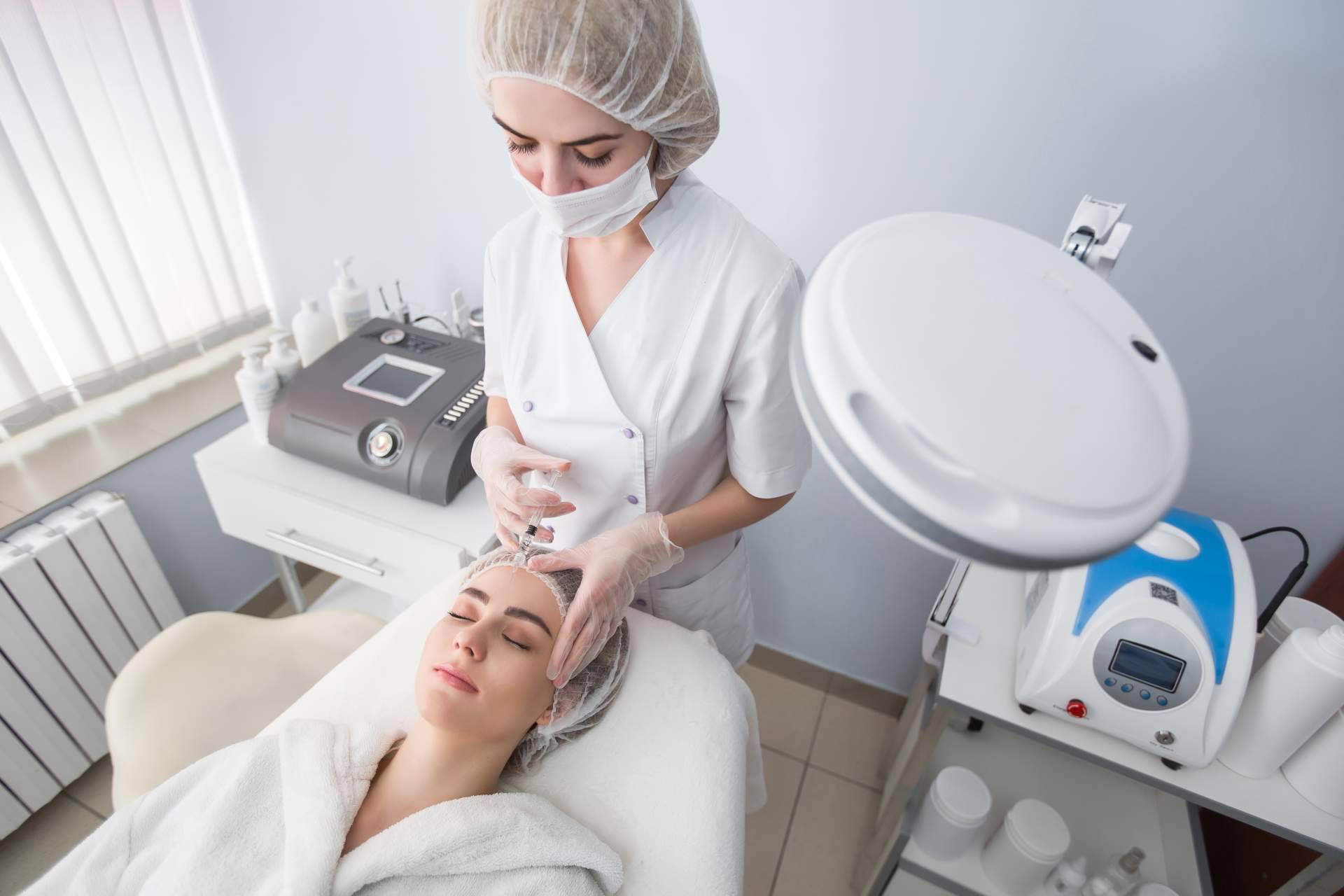 La Clínica Estética SILOE es una clínica estética Valladolid que aplica técnicas avanzadas para alcanzar el bienestar personal