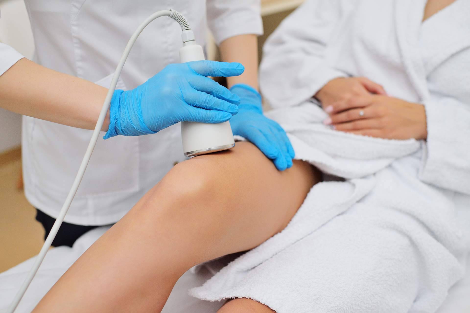 Comercial Estética permite descubrir los múltiples usos de la radiofrecuencia con su aparatología