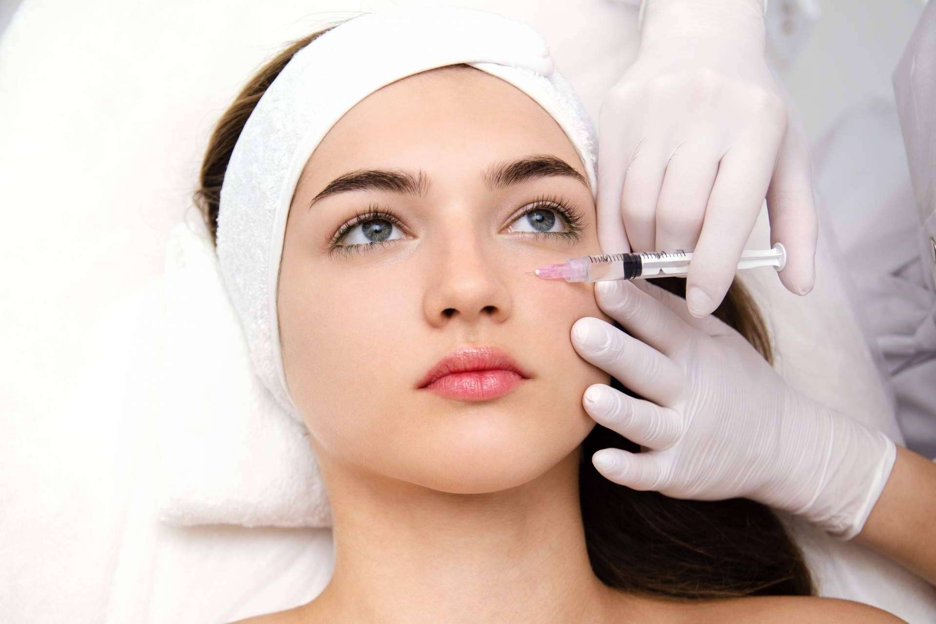 ¿Cómo elegir al mejor cirujano plástico?, la cirugía estética en Clínica Tarrazo