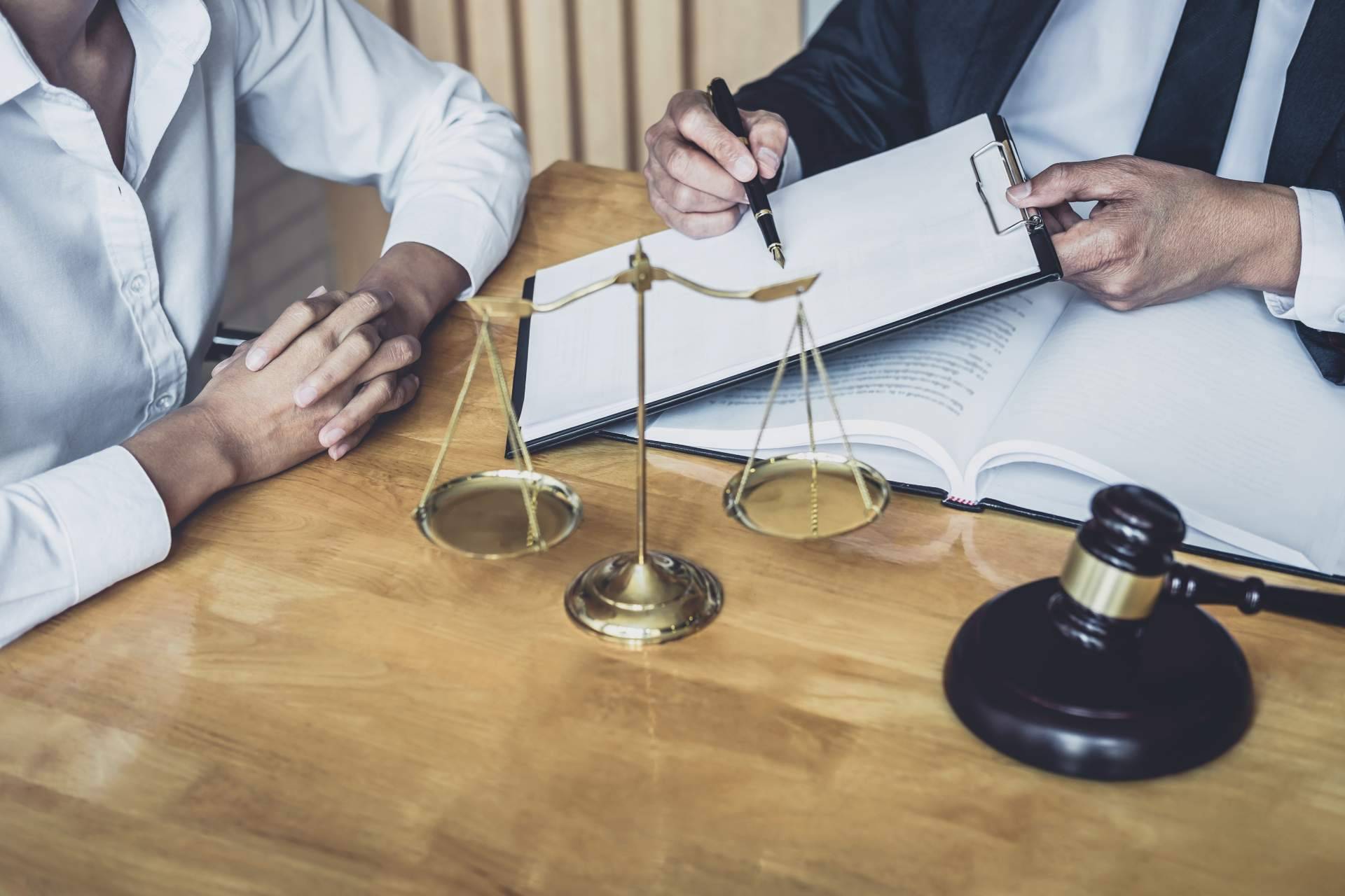 Bueno Salinero Abogados ofrece asesoramiento y servicio sobre herencias