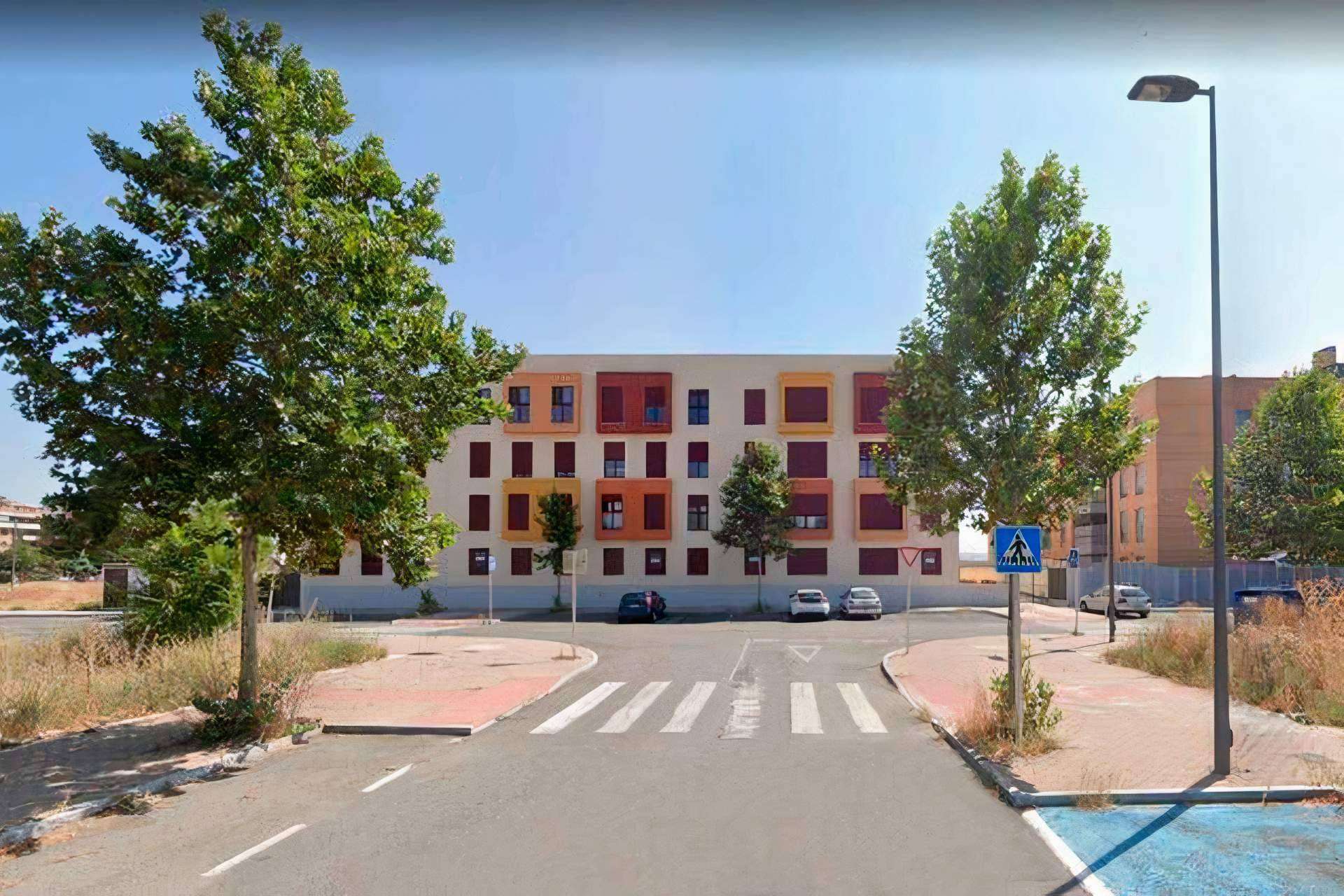 Subasta de un lote de más de 20 viviendas y garajes en la ciudad de Ávila valorados en más de 3,5 millones de euros, por Eactivos.com