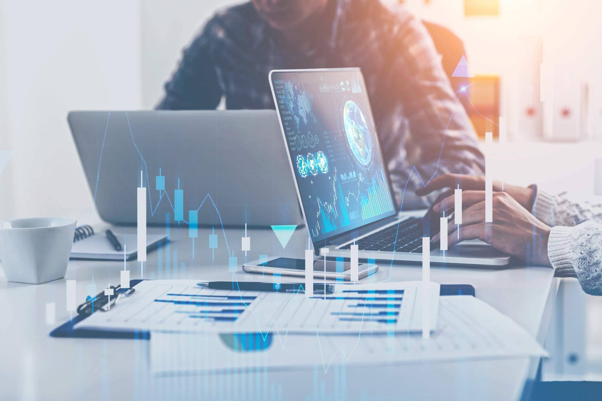 ¿Cuál es la historia de los emprendedores digitales de CEO Sphere?