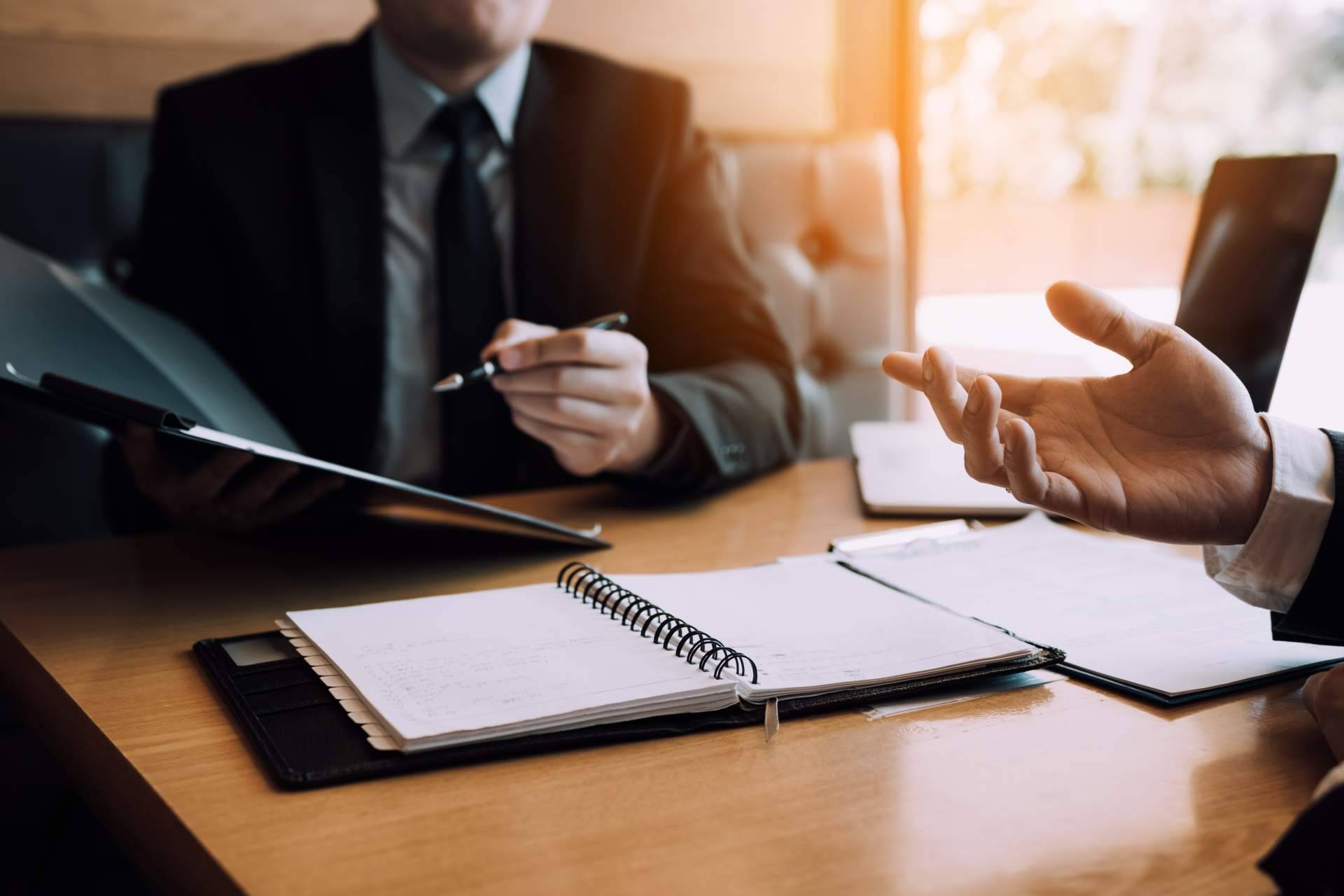 Igualada Belchí Abogados explica la importancia de contar con un buen abogado en una fusión o adquisición empresarial