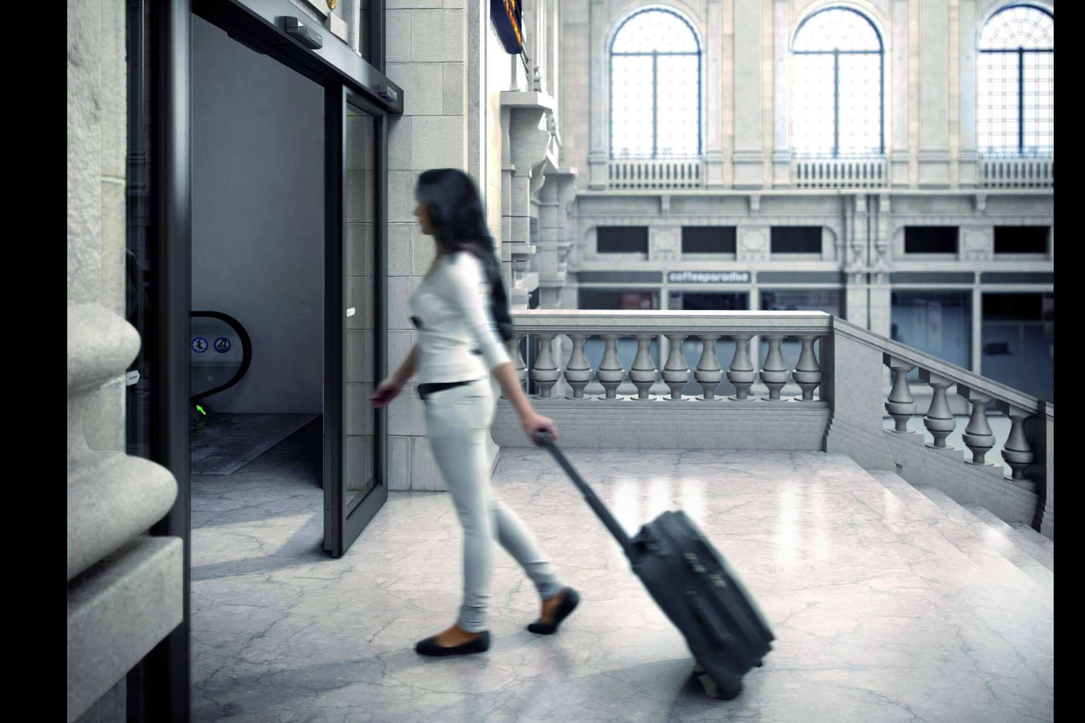 Las puertas automáticas facilitan el sector de transporte de pasajeros, por la firma ASSA ABLOY