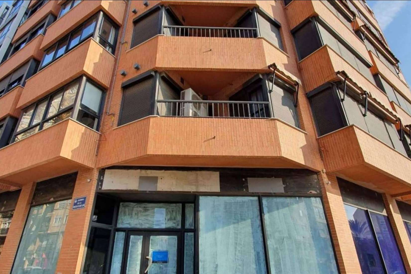 Venta de viviendas y locales comerciales en la ciudad de Valencia, por Vostra Casa