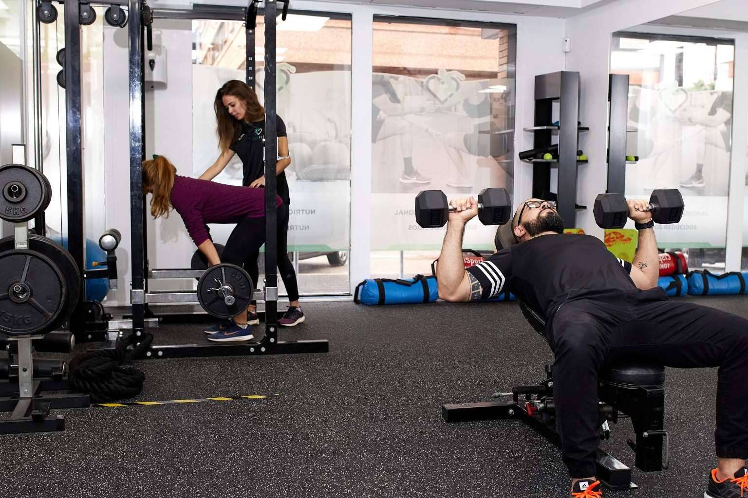 Equipo multidisciplinar en SOIFIT, uno de los centros referentes en fisioterapia, entrenamiento personal y nutrición