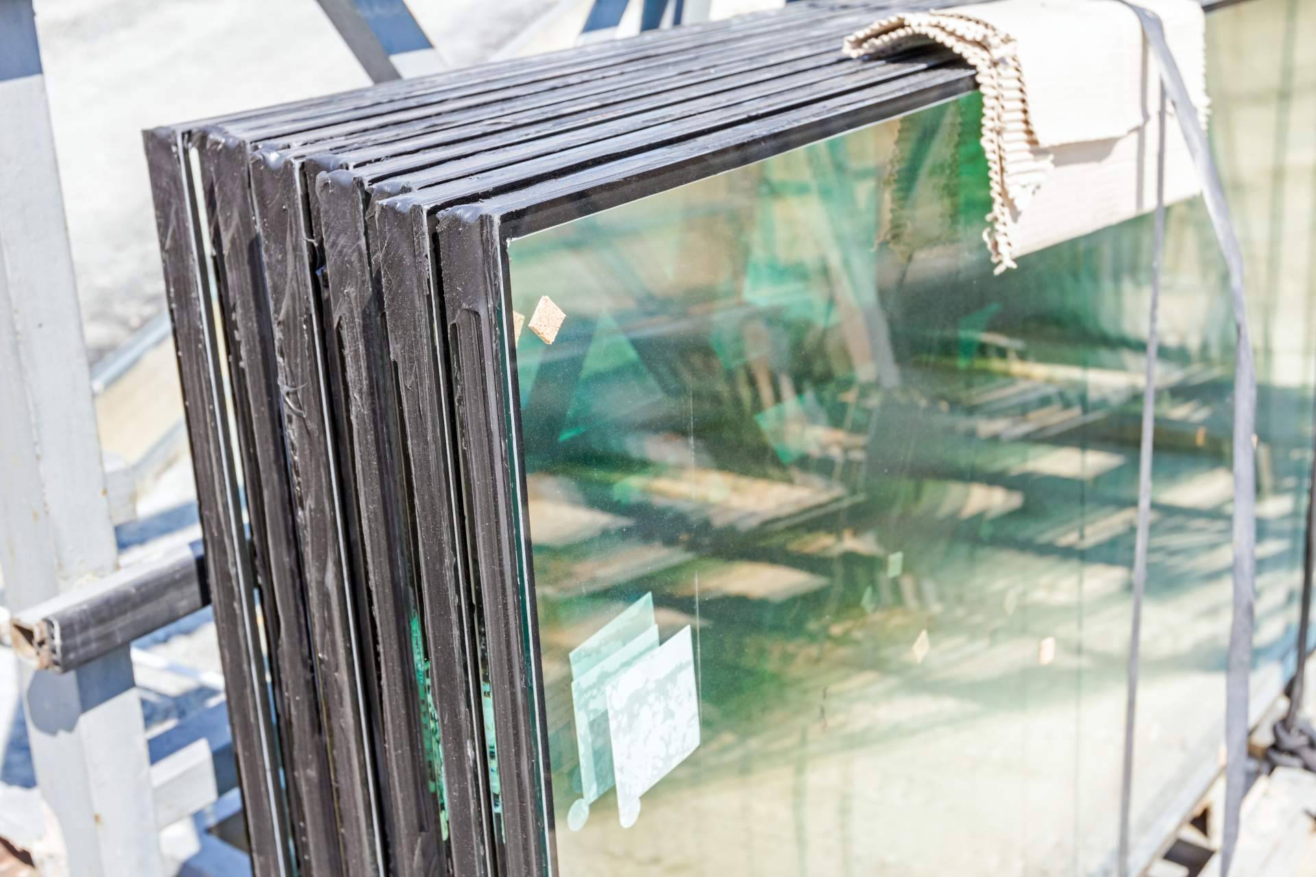 Cristal de aislamiento térmico para combatir las altas temperaturas del verano con Ventanas Cora