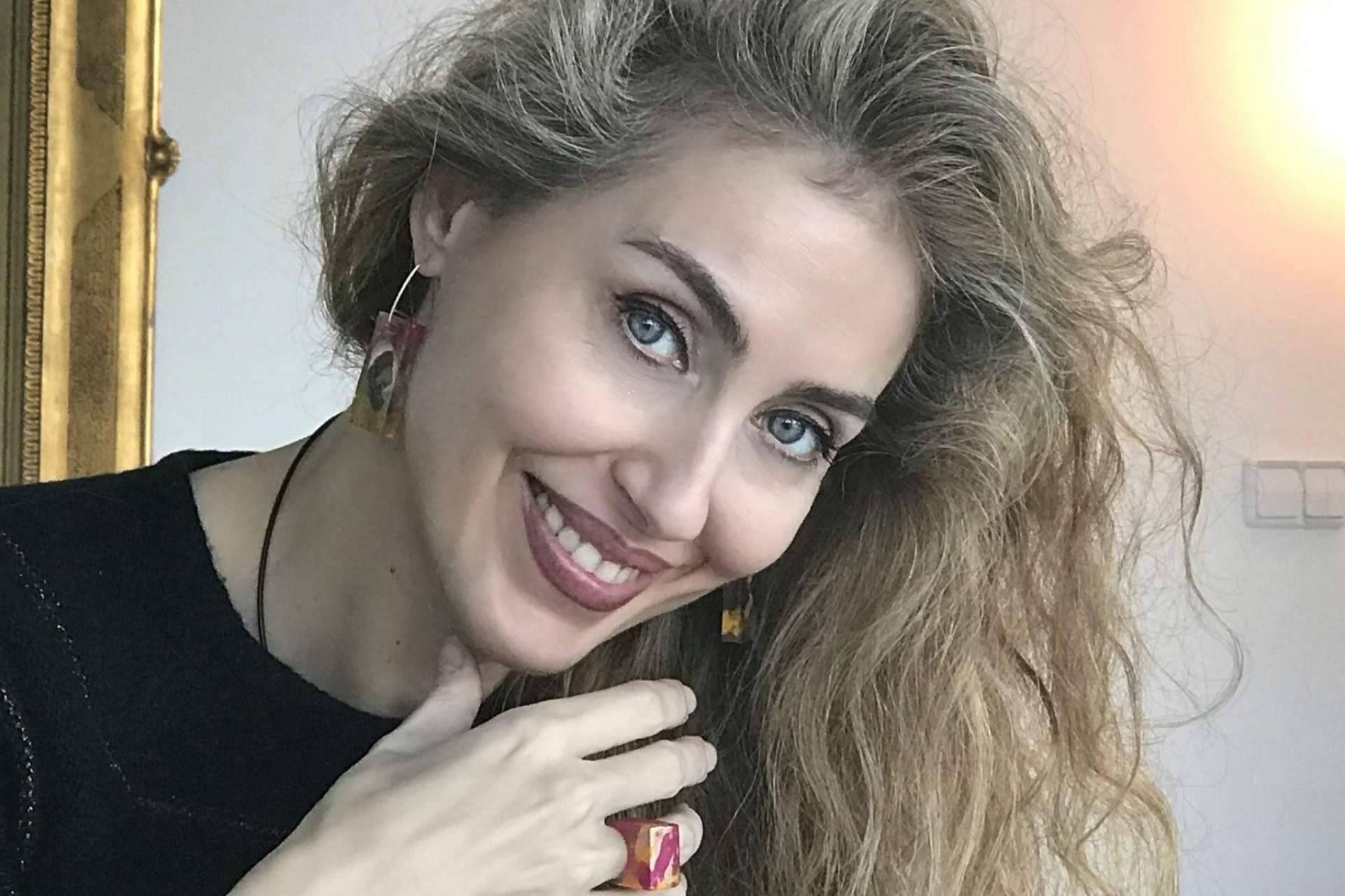 Ascenso al panorama nacional del programa DEMODA TV, presentado por la influencer cultural Miriam Victòria