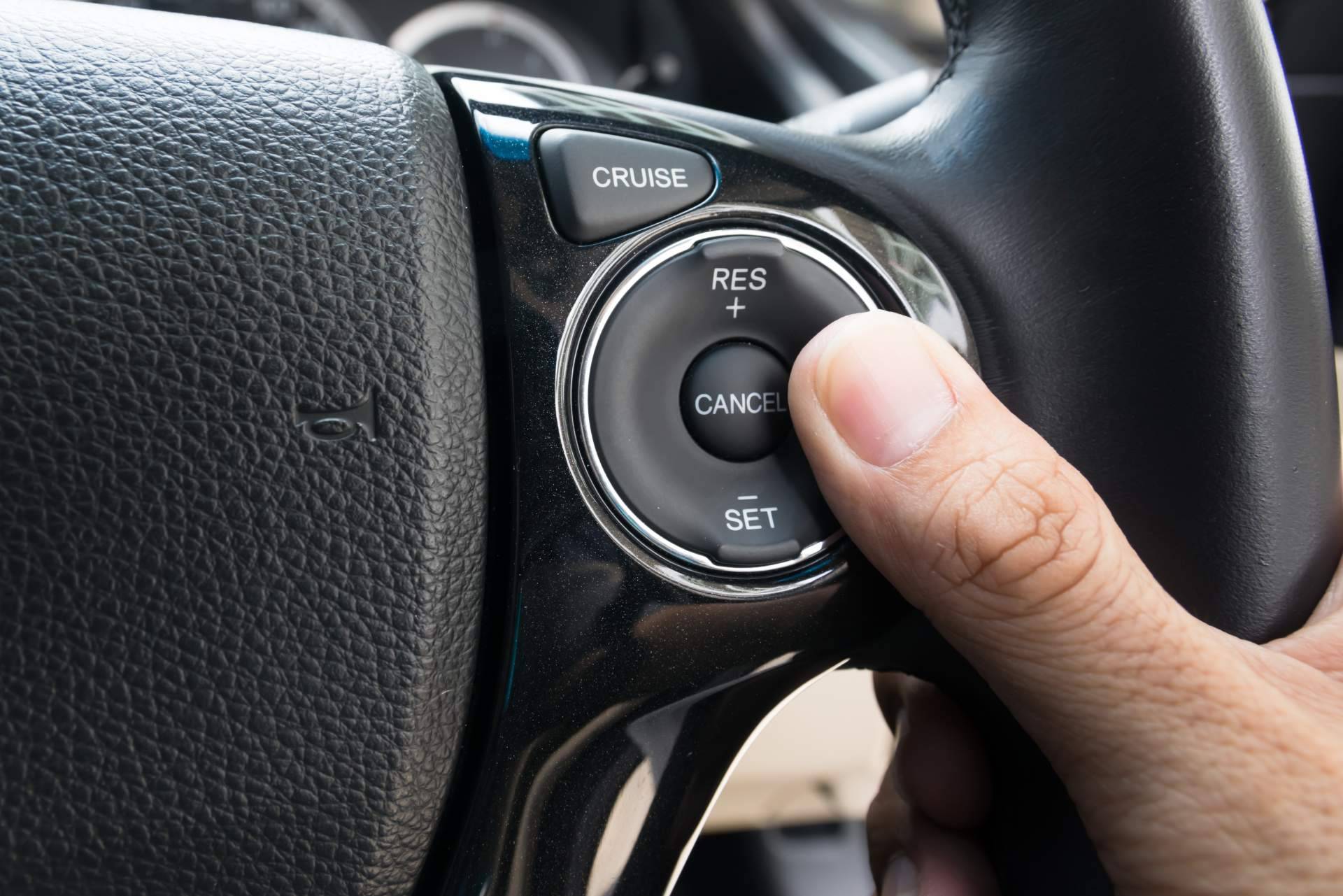 El limitador de velocidad es un elemento clave para disminuir el riesgo de accidentes automovilísticos, según TodoRenting.es