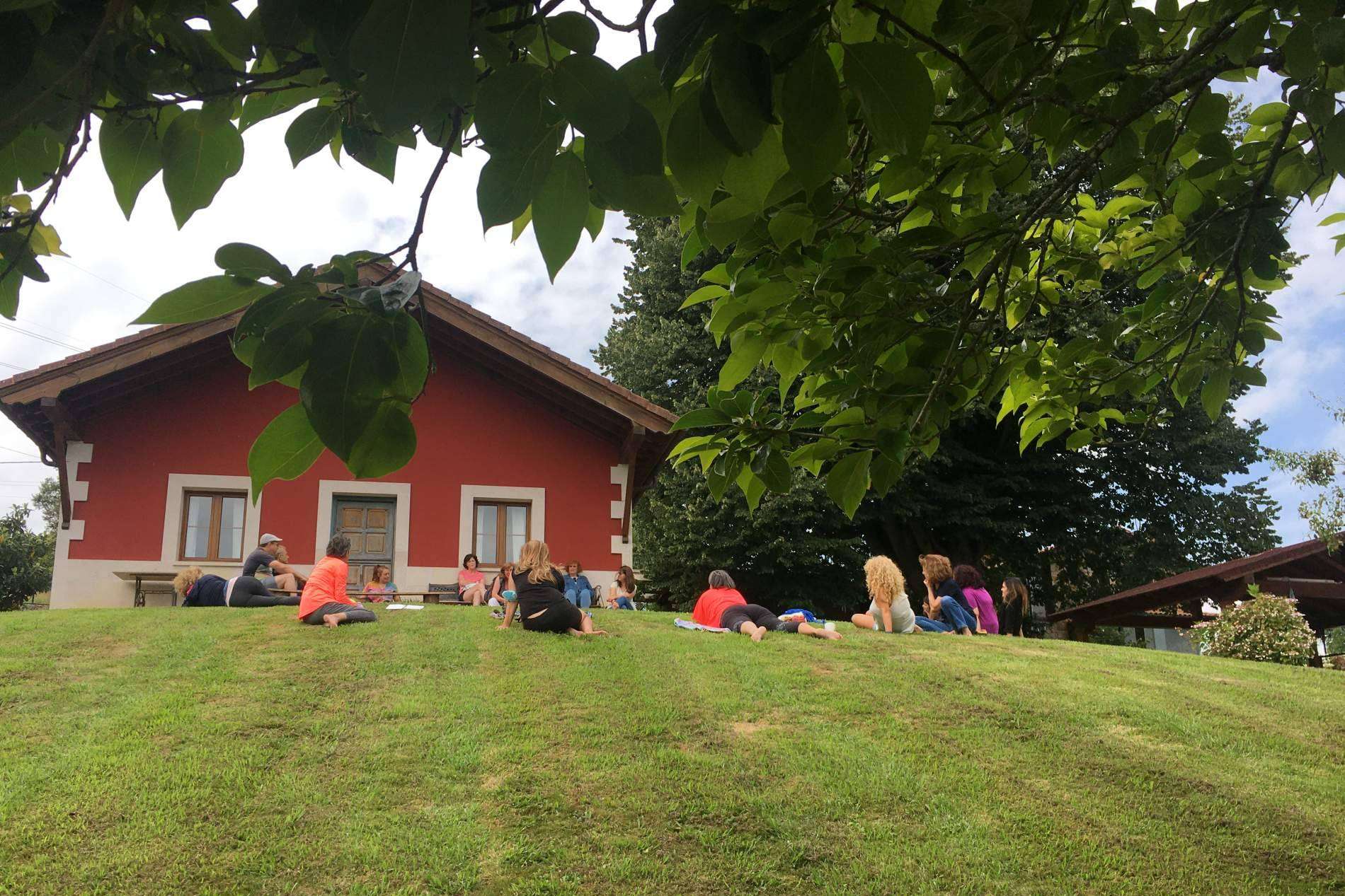 Vacaciones para el bienestar en la naturaleza de Asturias de la mano de La Lechuga Colorá