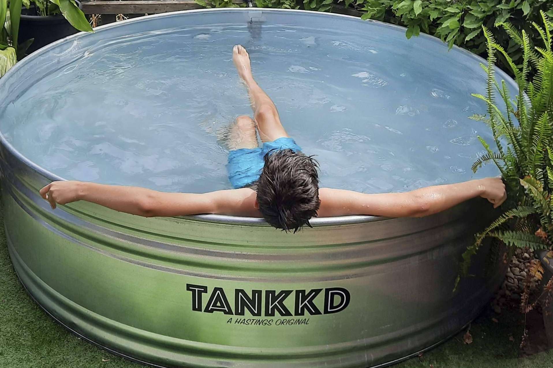 Pool&Tina trae a España las piscinas prefabricadas más de moda en Estados Unidos