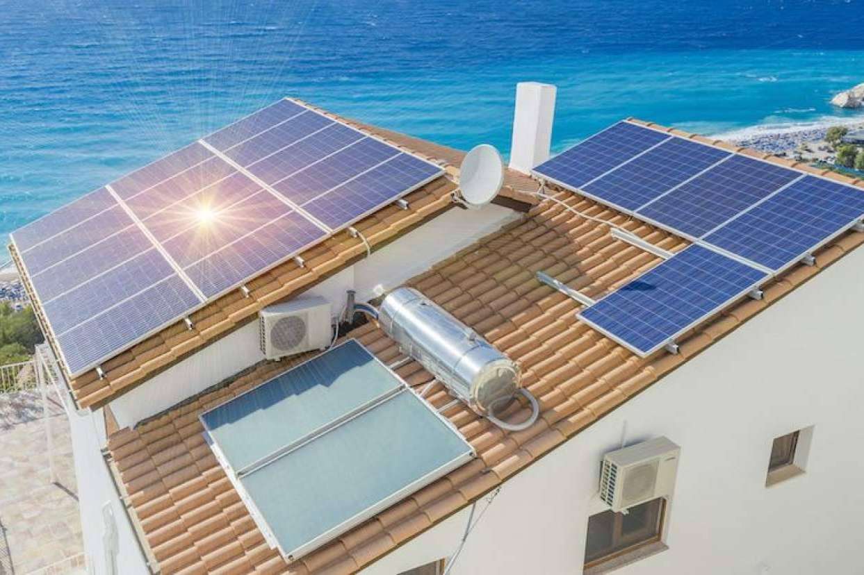 Los beneficios de instalar paneles solares en Valencia