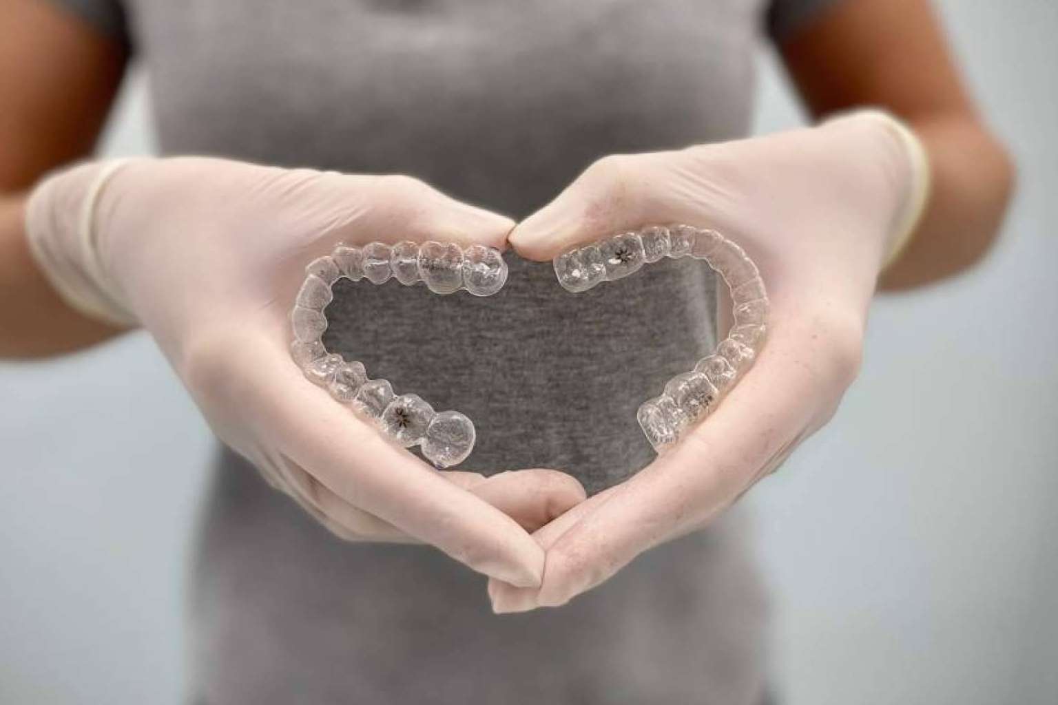 Estética y comodidad con la ortodoncia invisible Invisalign