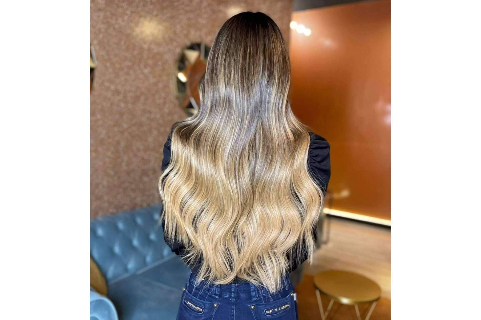 Extensiones adhesivas de Glam & Extensions para lograr un cambio de look