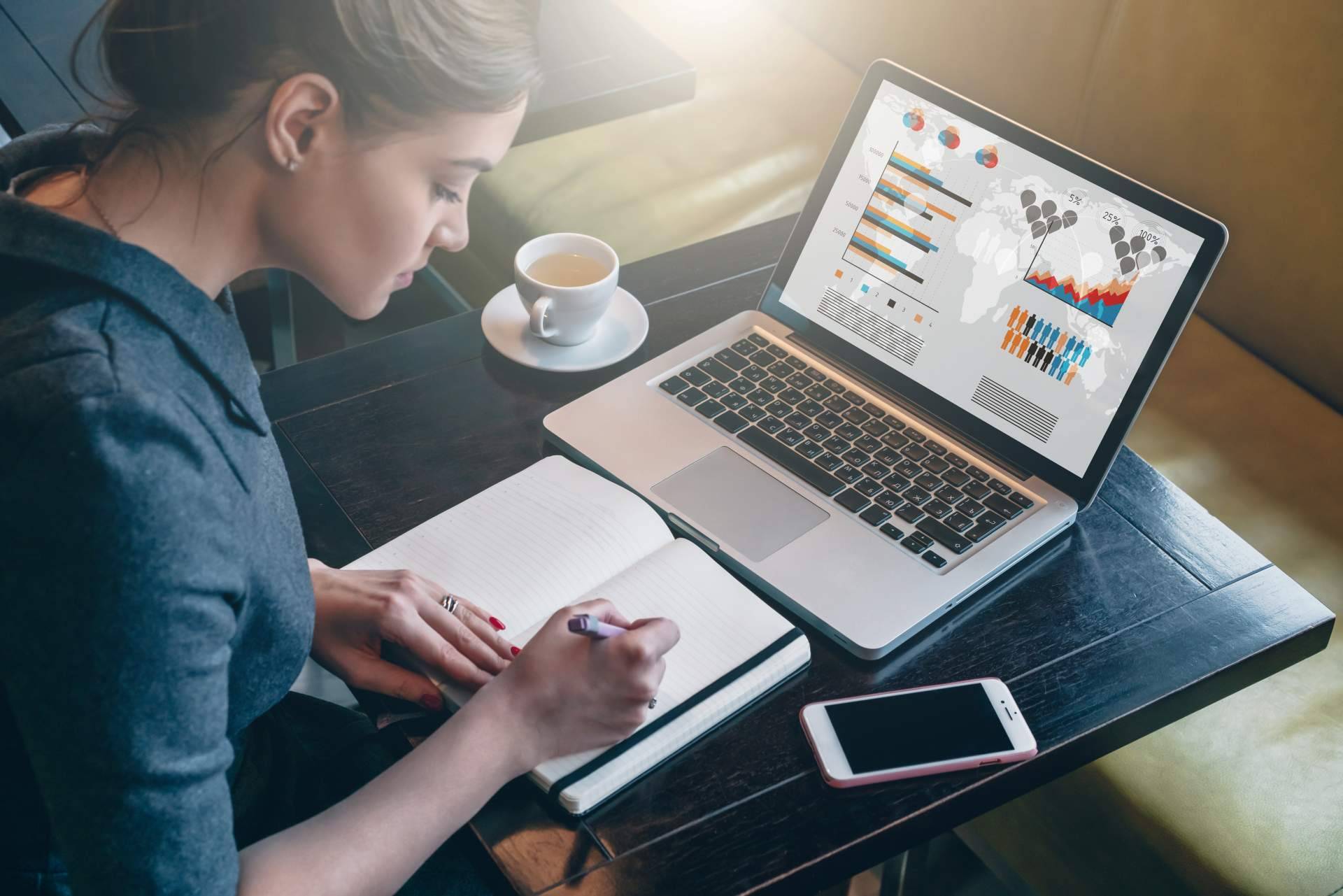 EGCI - La Escuela de Gerencia online que ya ha conseguido potenciar el perfil de miles de profesionales