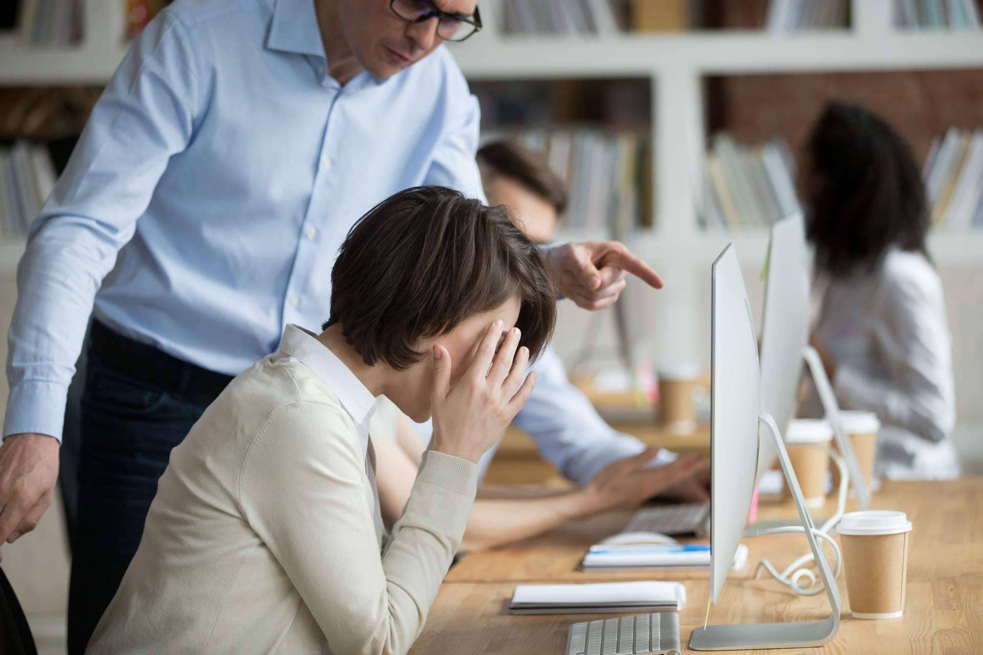 La figura de un abogado de acoso laboral en el momento de solicitar la incapacidad permanente por estrés postraumático, con Tierno Centella Abogados