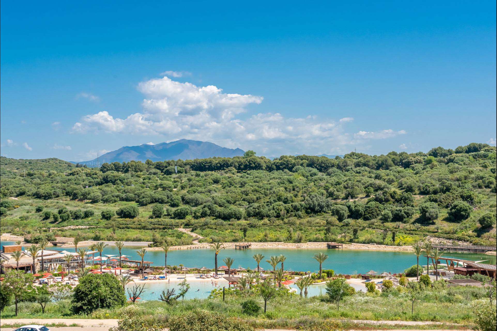 Tener una casa en Sotogrande y disfrutar de una vida exclusiva en la Costa del Sol de la mano de Noll Sotogrande